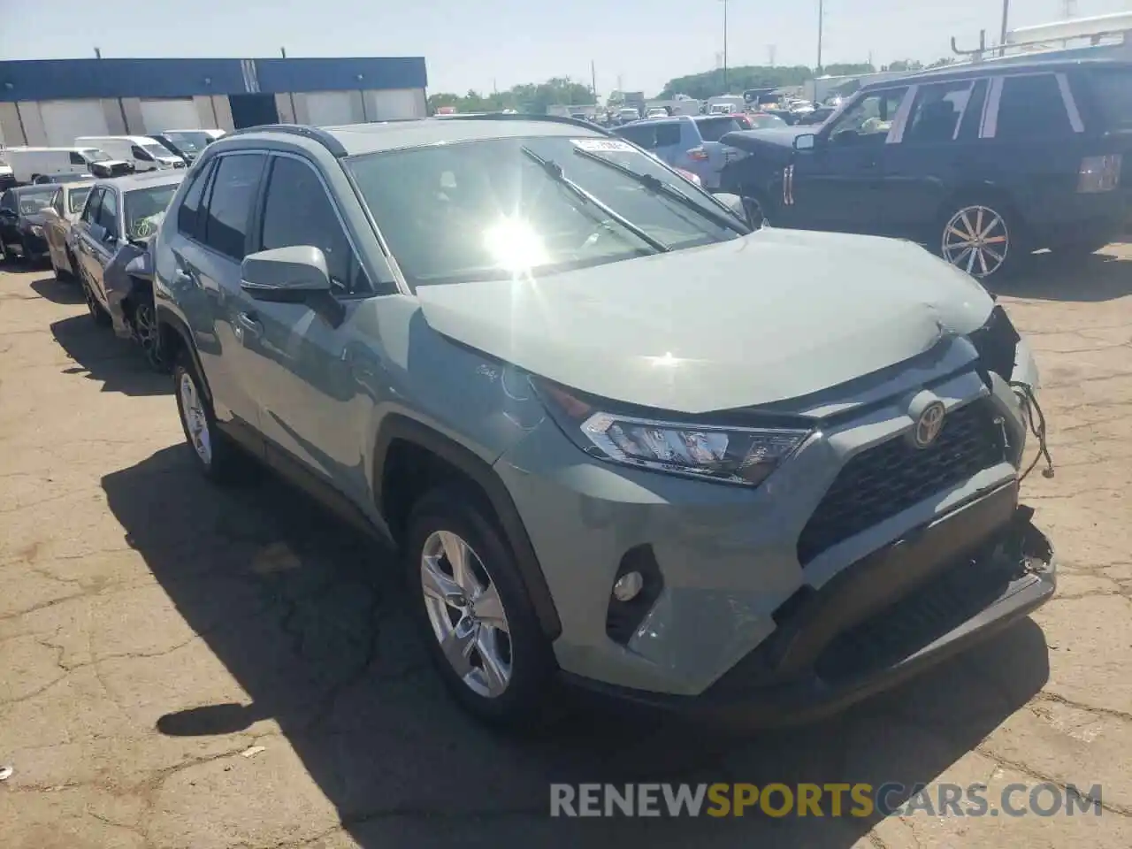 1 Photograph of a damaged car JTMP1RFV4KJ021871 TOYOTA RAV4 2019