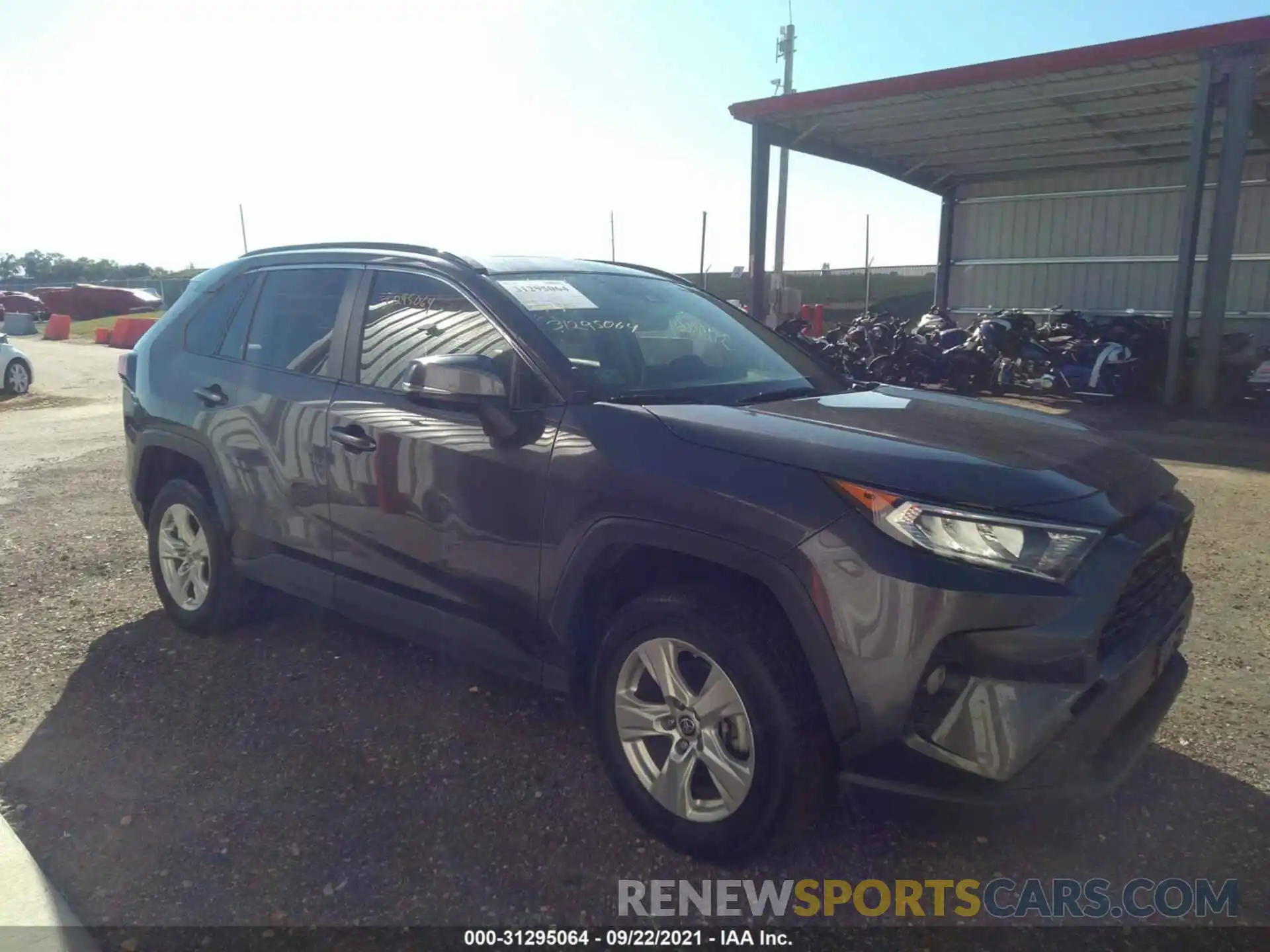 1 Photograph of a damaged car JTMP1RFV4KJ023524 TOYOTA RAV4 2019