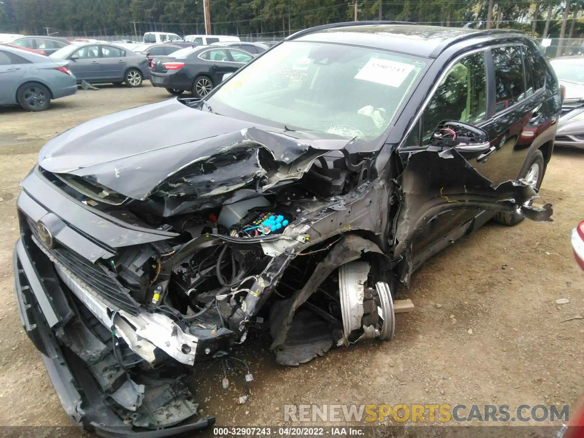 2 Photograph of a damaged car JTMP1RFV5KD014829 TOYOTA RAV4 2019