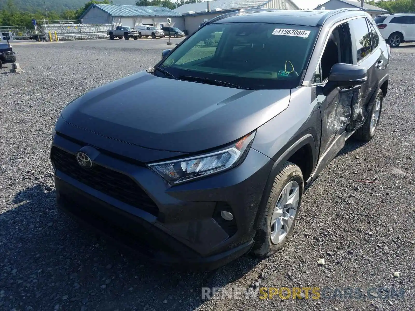 2 Photograph of a damaged car JTMP1RFV5KD023904 TOYOTA RAV4 2019