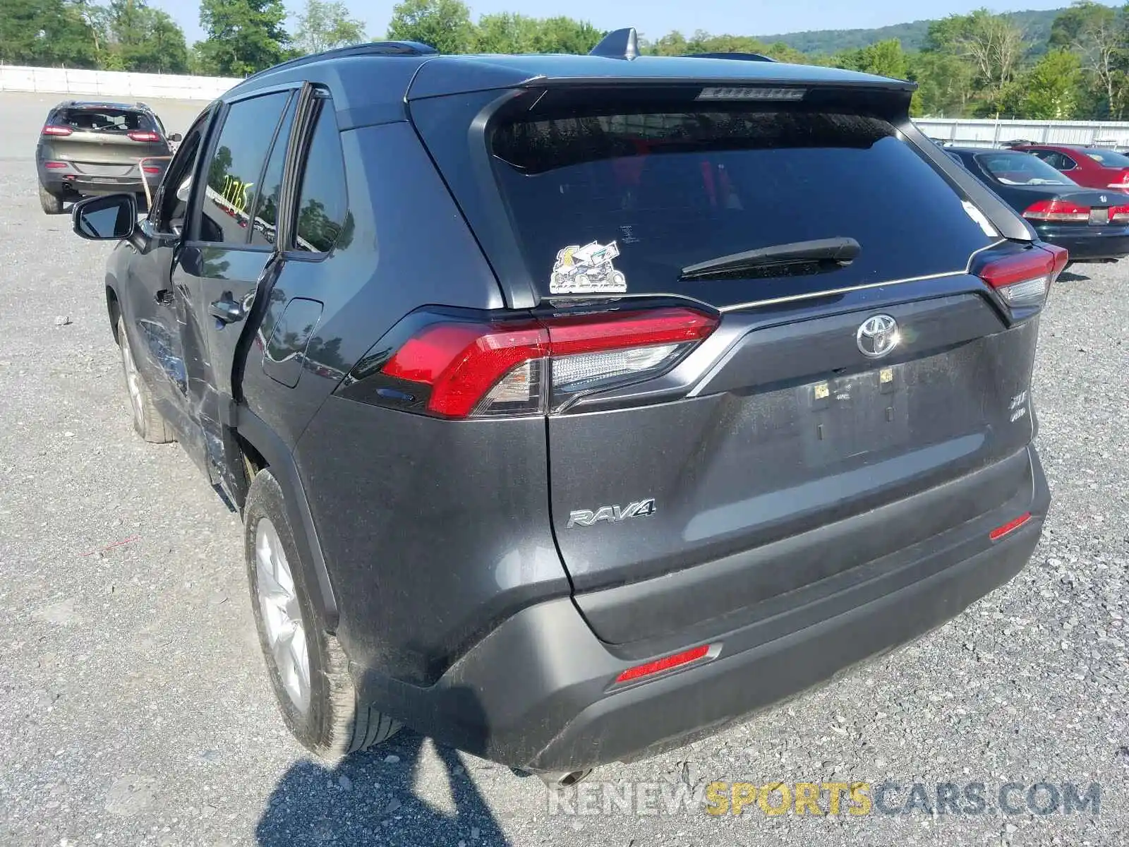 3 Photograph of a damaged car JTMP1RFV5KD023904 TOYOTA RAV4 2019