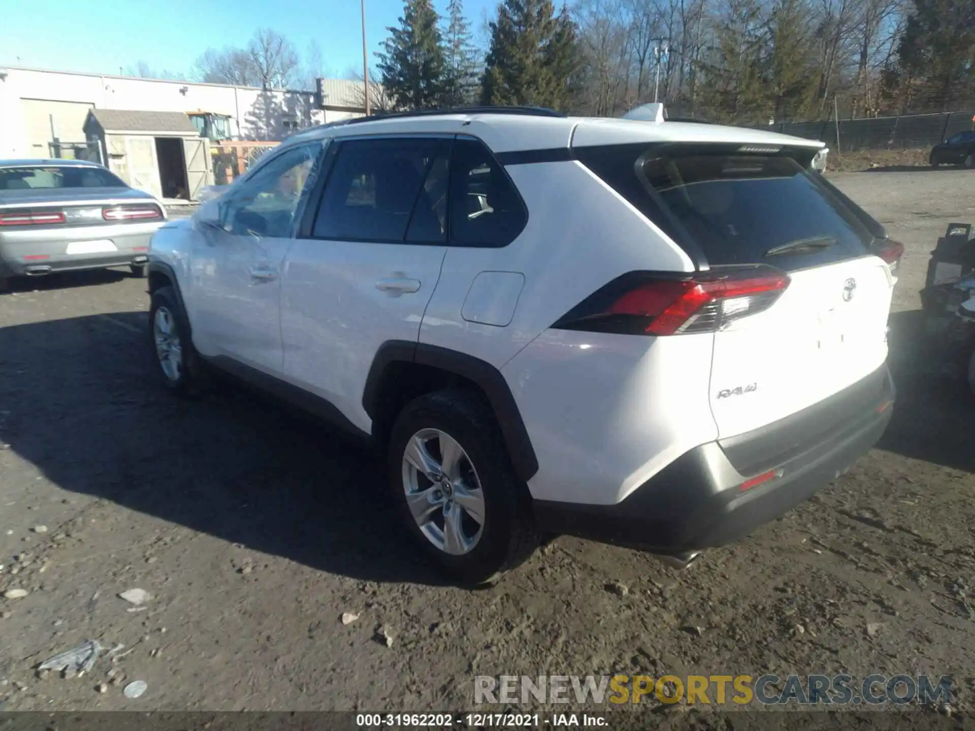 3 Фотография поврежденного автомобиля JTMP1RFV5KD024132 TOYOTA RAV4 2019