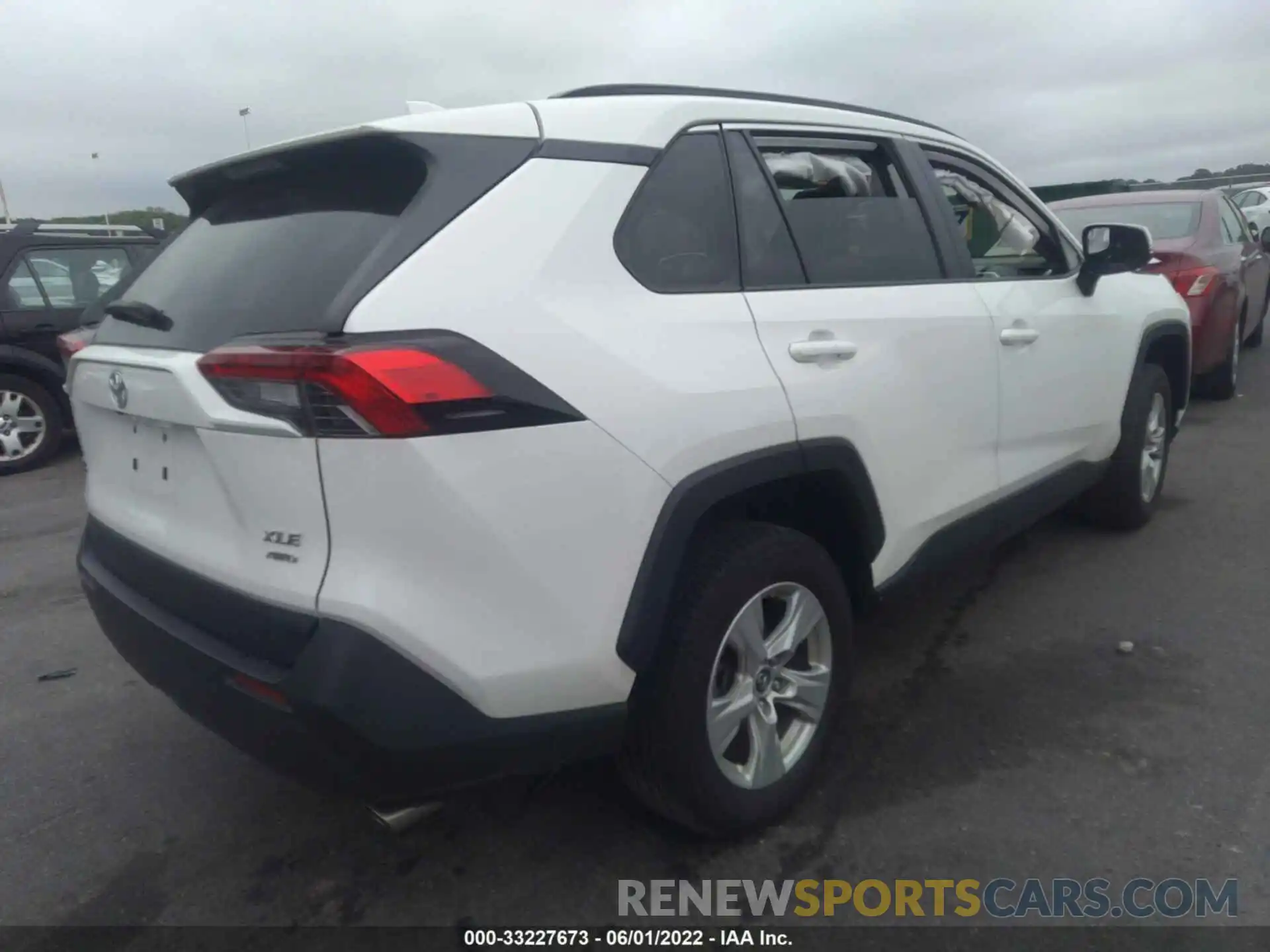 4 Фотография поврежденного автомобиля JTMP1RFV5KD027550 TOYOTA RAV4 2019