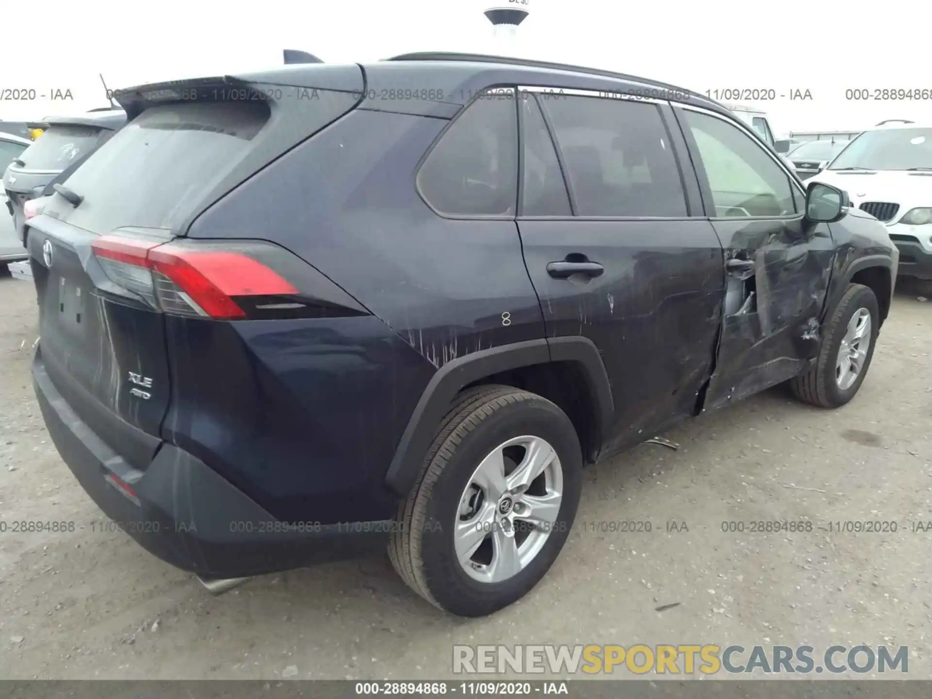 4 Photograph of a damaged car JTMP1RFV5KD029296 TOYOTA RAV4 2019