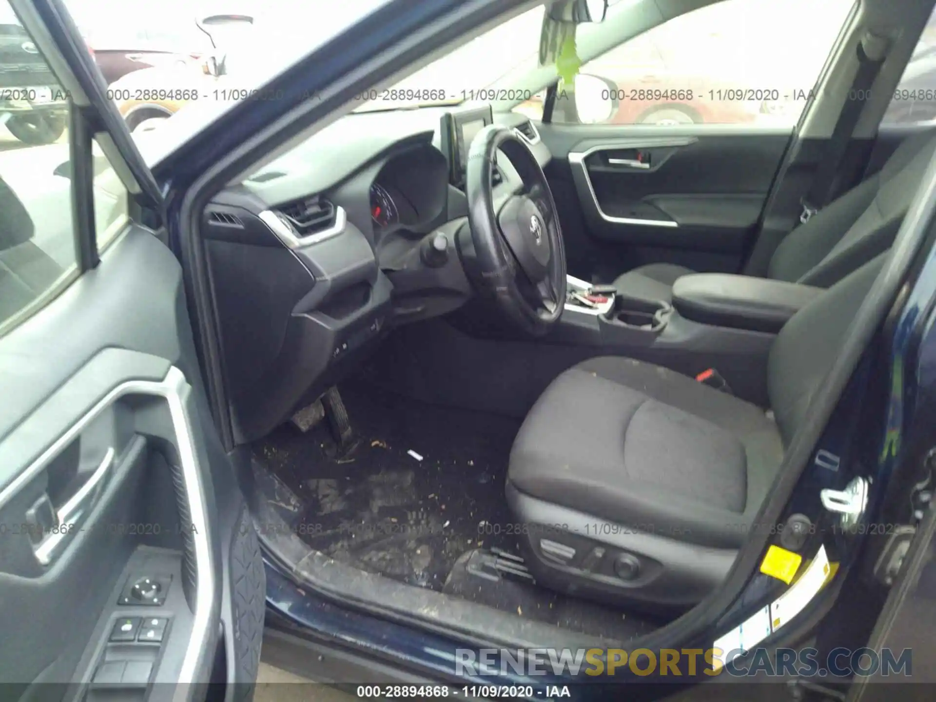 5 Photograph of a damaged car JTMP1RFV5KD029296 TOYOTA RAV4 2019