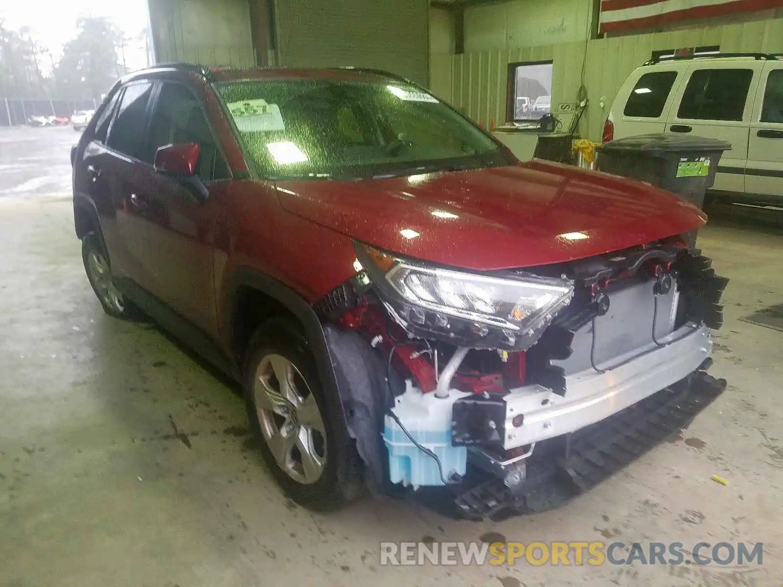 1 Photograph of a damaged car JTMP1RFV5KD035437 TOYOTA RAV4 2019