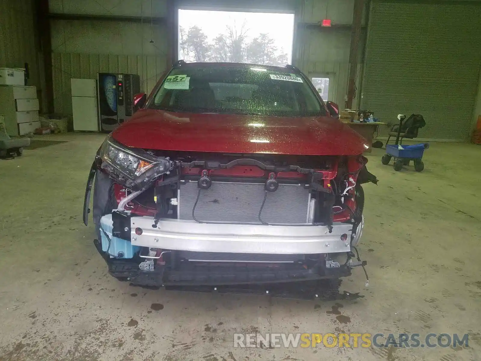 9 Photograph of a damaged car JTMP1RFV5KD035437 TOYOTA RAV4 2019