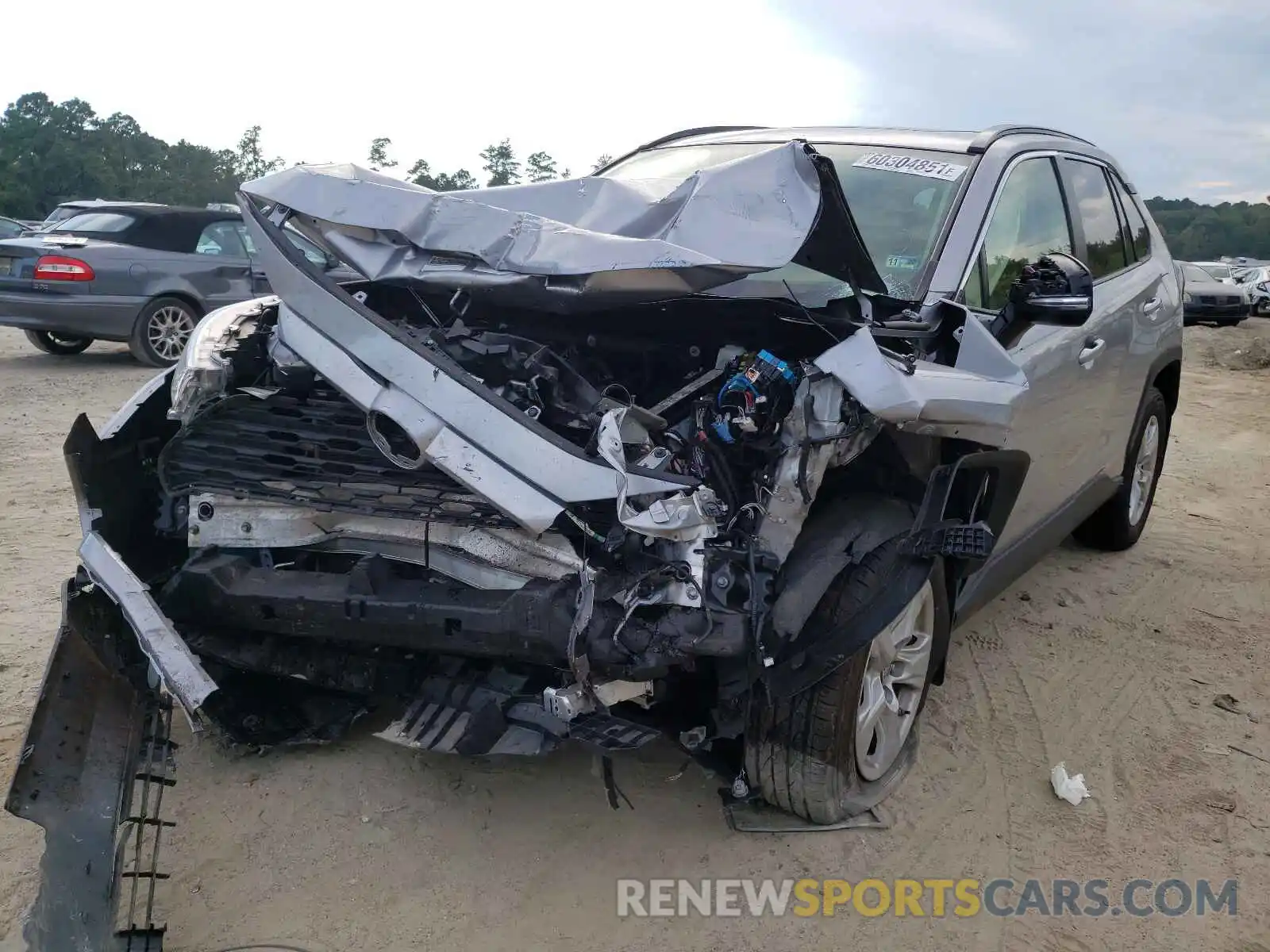 2 Photograph of a damaged car JTMP1RFV5KD044557 TOYOTA RAV4 2019