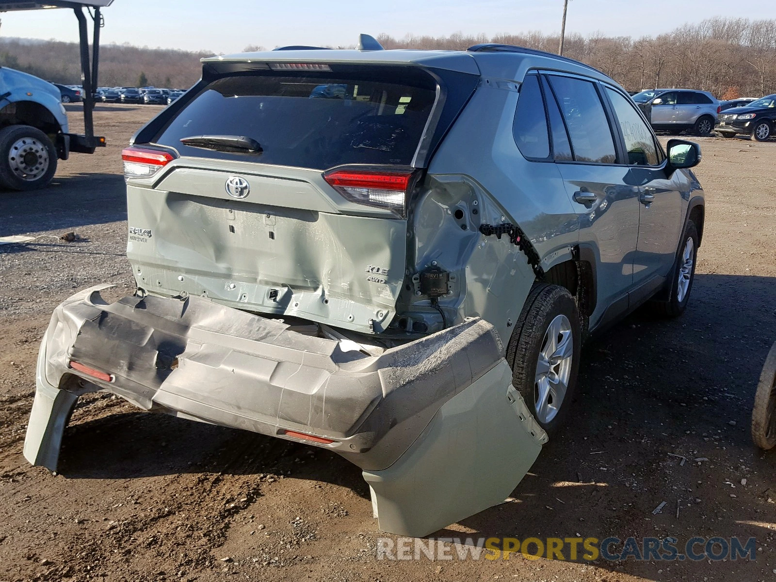 4 Photograph of a damaged car JTMP1RFV5KD500461 TOYOTA RAV4 2019