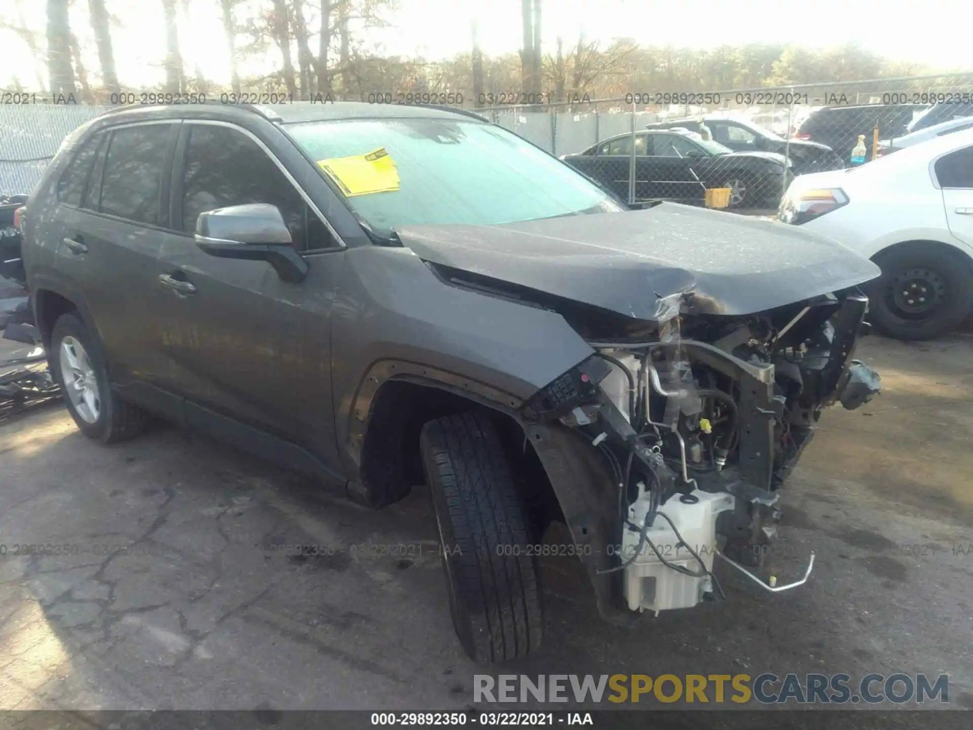 1 Photograph of a damaged car JTMP1RFV5KD505966 TOYOTA RAV4 2019