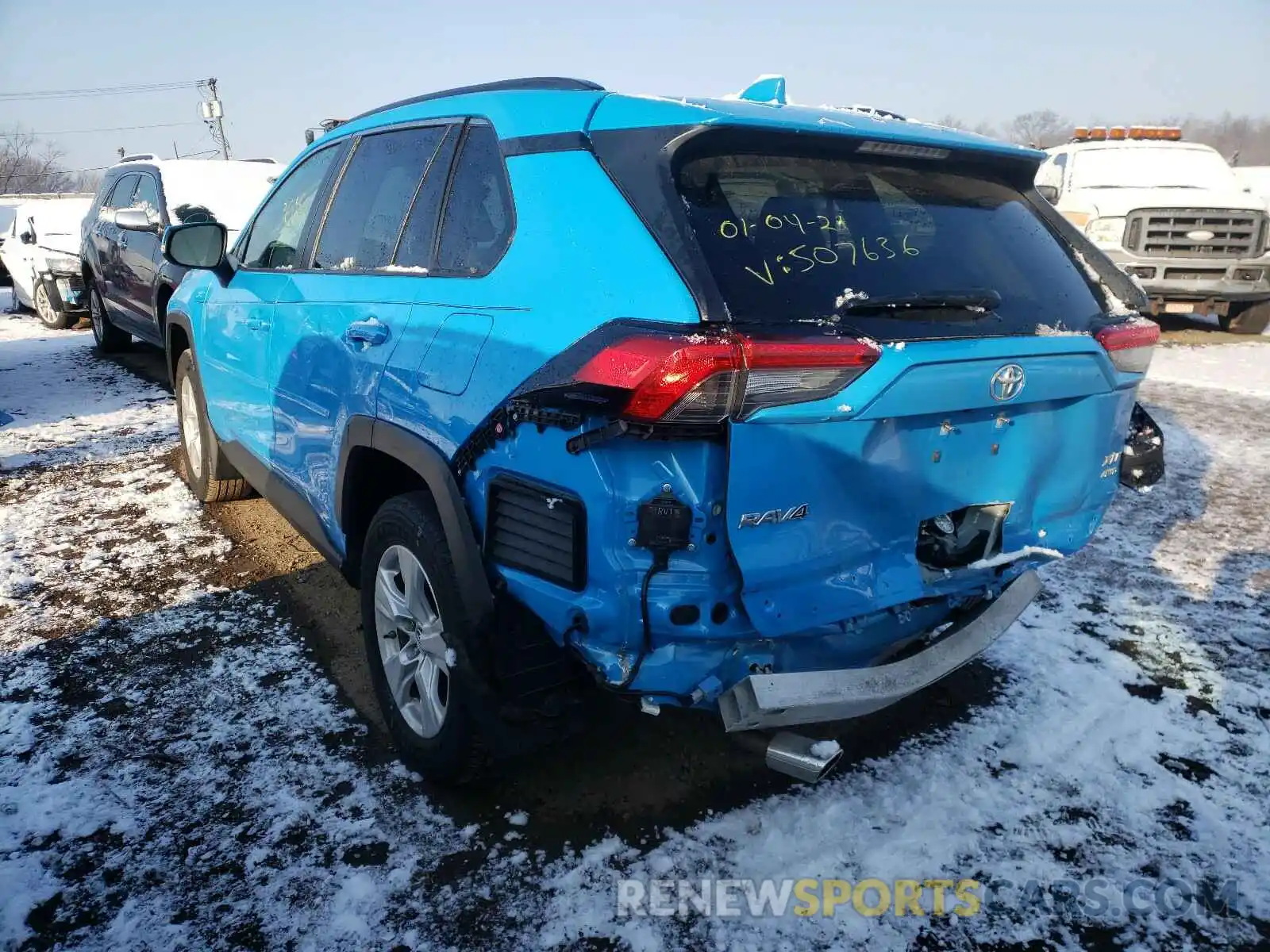 3 Photograph of a damaged car JTMP1RFV5KD507636 TOYOTA RAV4 2019