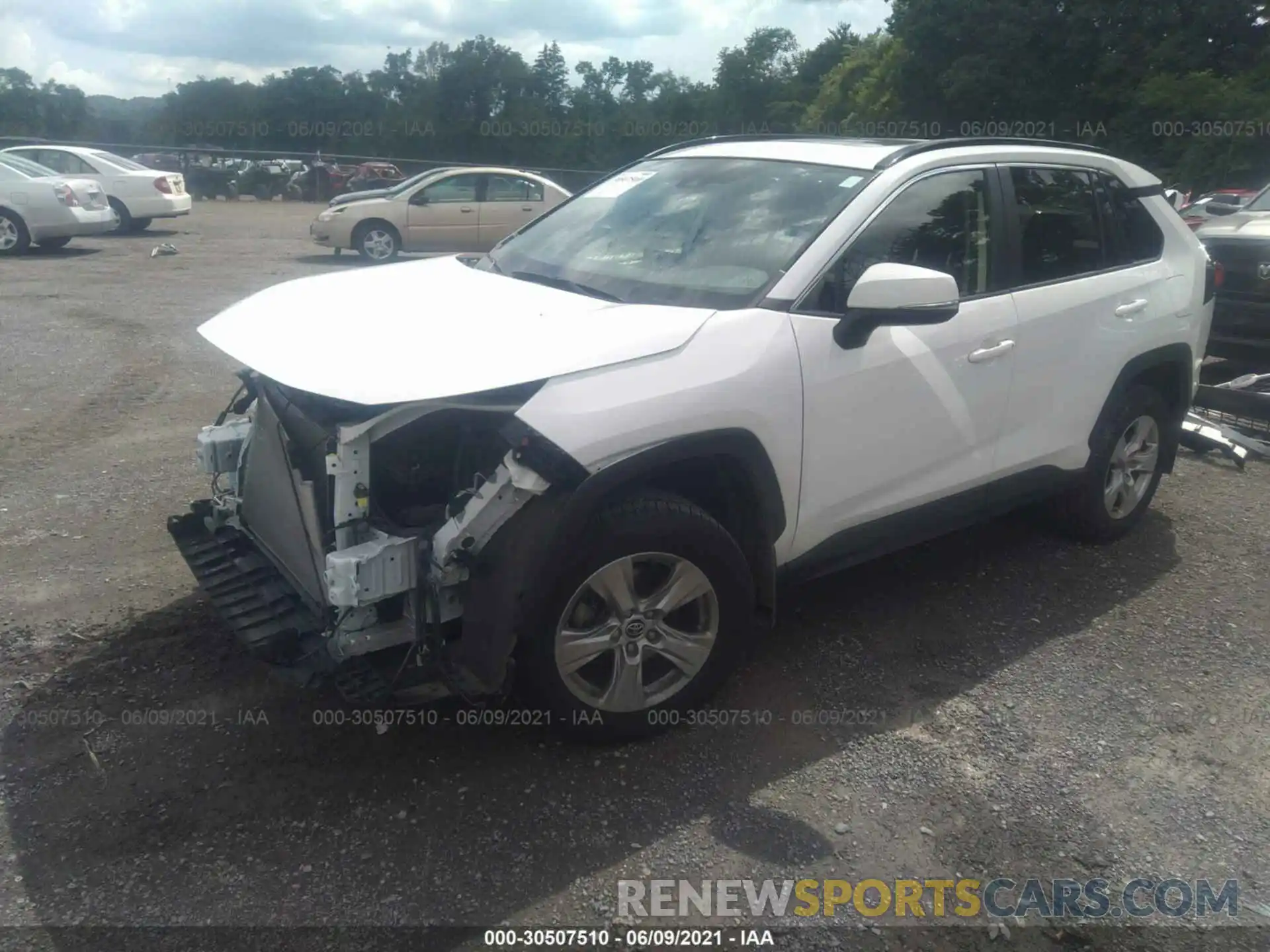 2 Photograph of a damaged car JTMP1RFV5KD508978 TOYOTA RAV4 2019