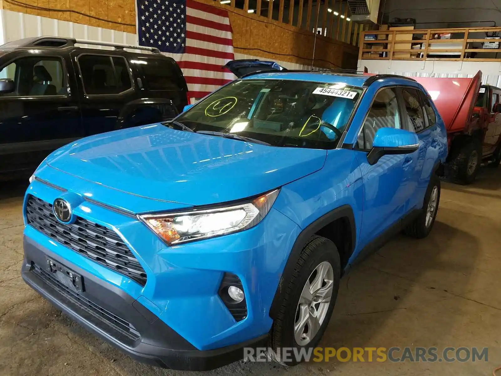 2 Photograph of a damaged car JTMP1RFV5KD523920 TOYOTA RAV4 2019