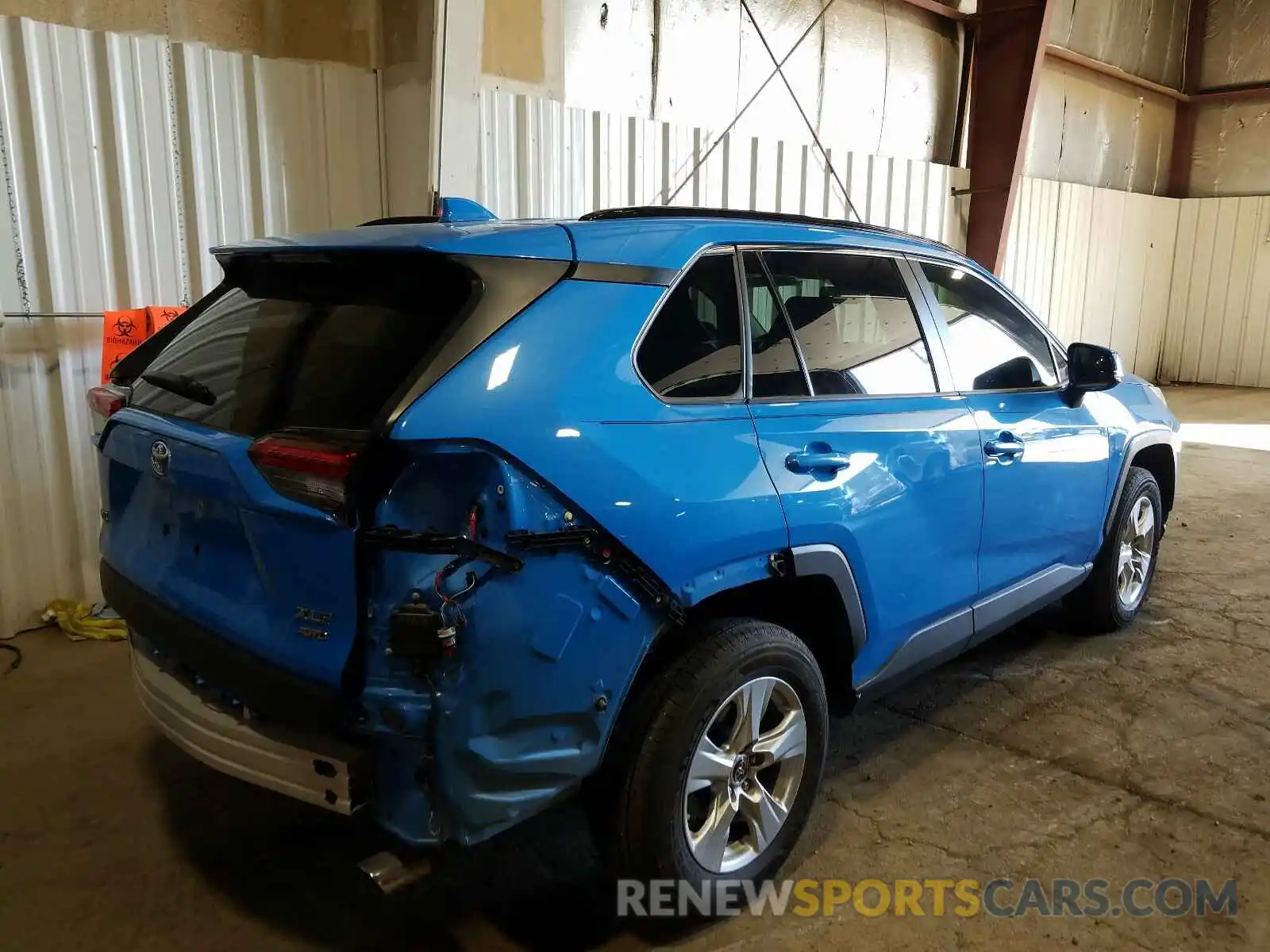 4 Photograph of a damaged car JTMP1RFV5KD523920 TOYOTA RAV4 2019