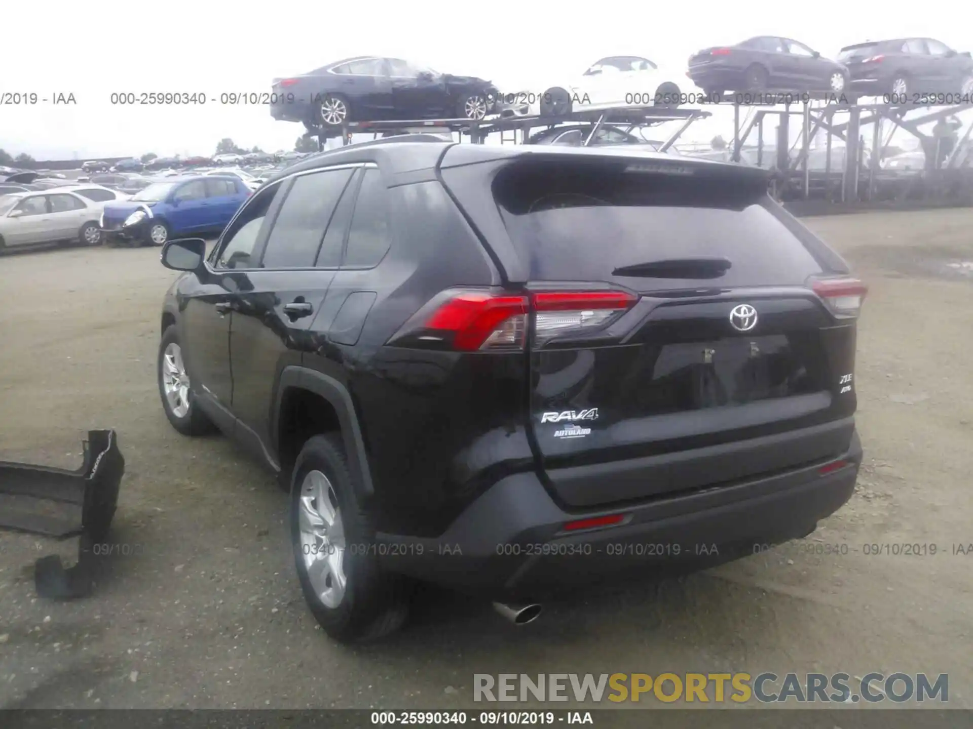 3 Photograph of a damaged car JTMP1RFV5KJ002231 TOYOTA RAV4 2019