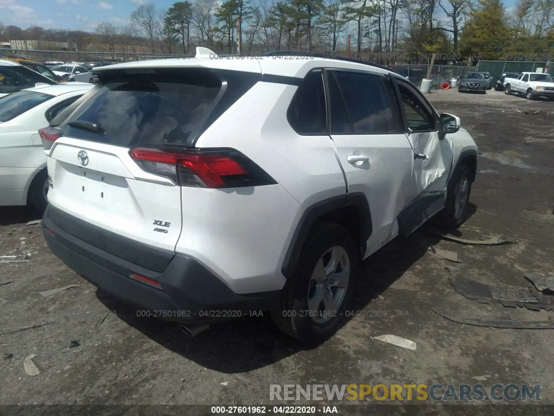 4 Photograph of a damaged car JTMP1RFV5KJ020163 TOYOTA RAV4 2019