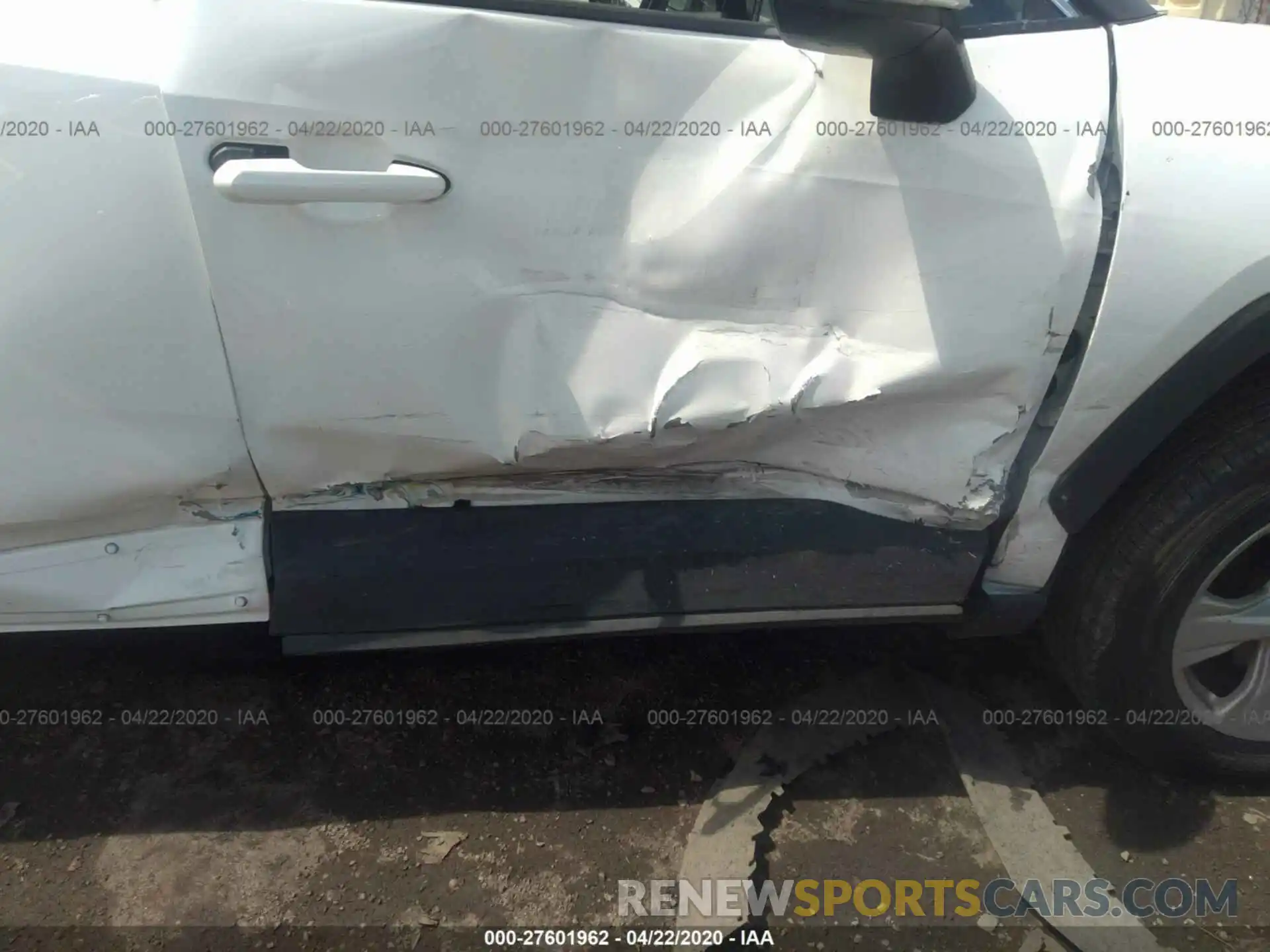 6 Photograph of a damaged car JTMP1RFV5KJ020163 TOYOTA RAV4 2019