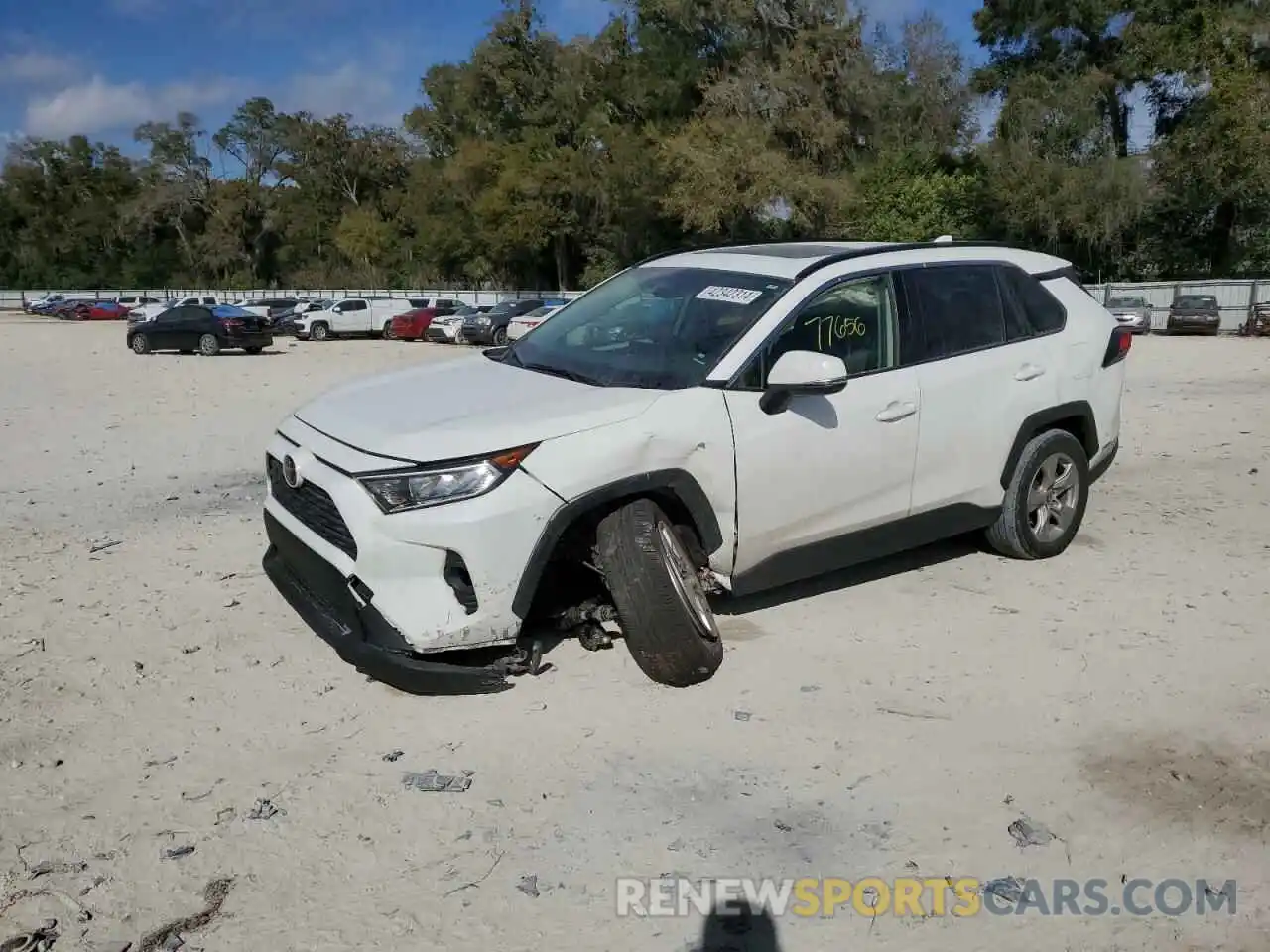 1 Photograph of a damaged car JTMP1RFV5KJ021555 TOYOTA RAV4 2019