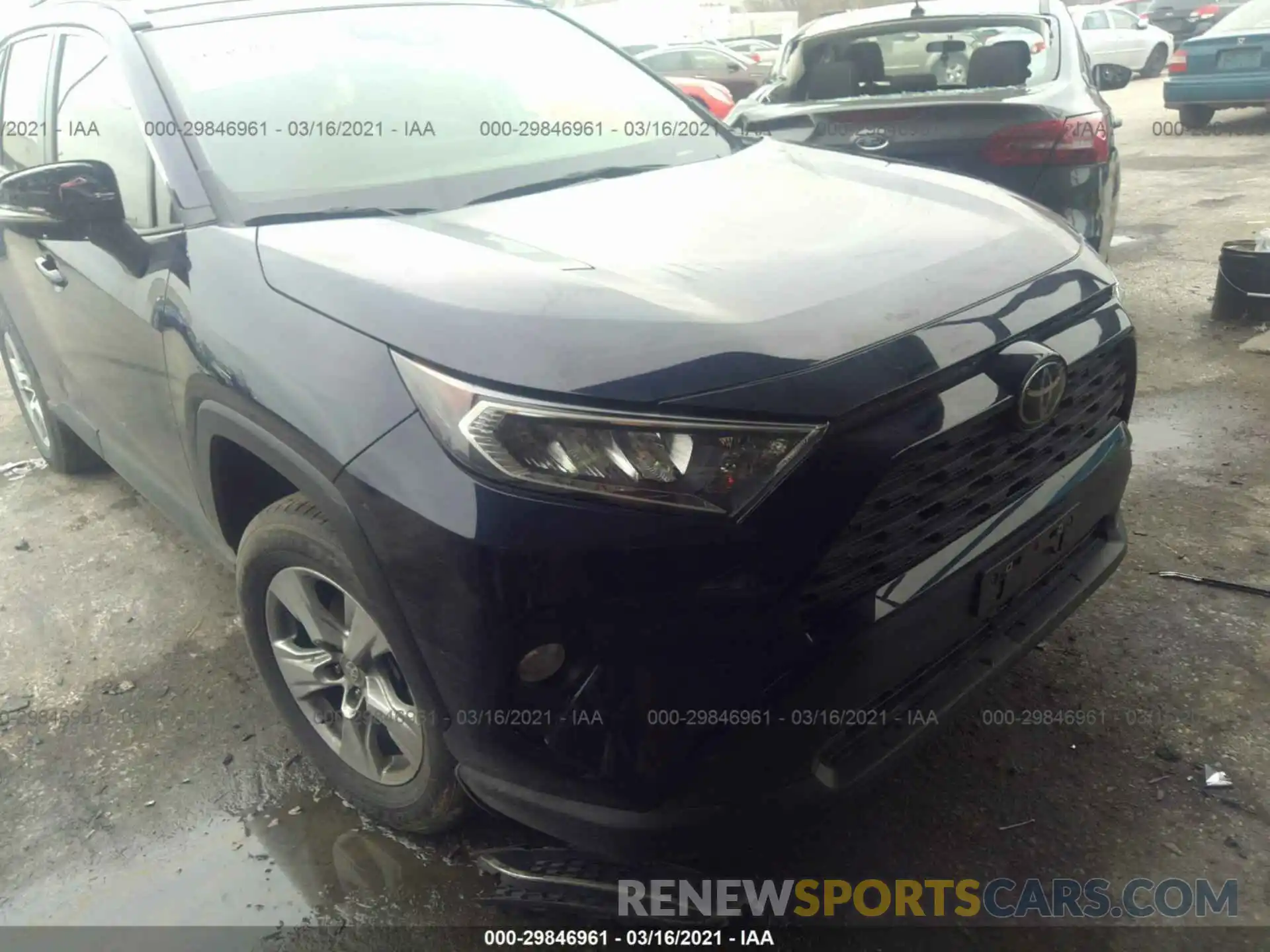 1 Photograph of a damaged car JTMP1RFV5KJ025539 TOYOTA RAV4 2019