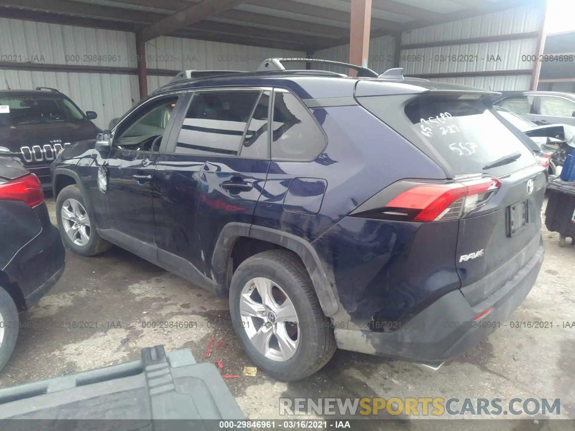 3 Photograph of a damaged car JTMP1RFV5KJ025539 TOYOTA RAV4 2019