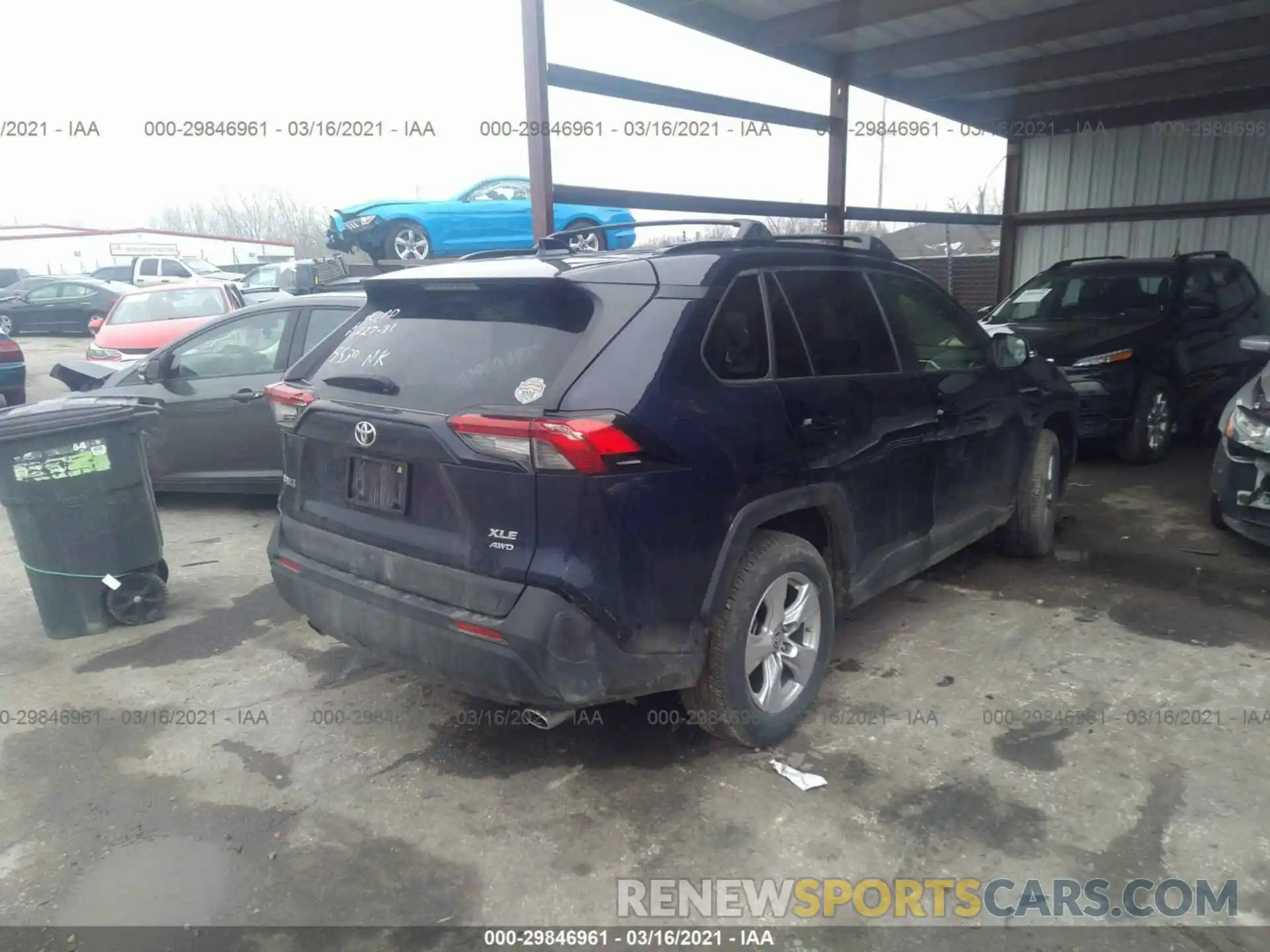 4 Photograph of a damaged car JTMP1RFV5KJ025539 TOYOTA RAV4 2019