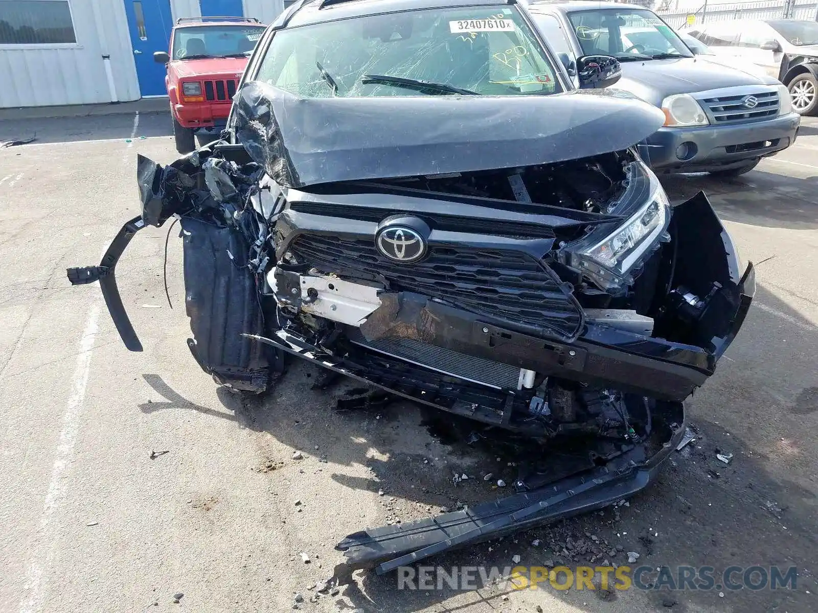 7 Photograph of a damaged car JTMP1RFV6KD010336 TOYOTA RAV4 2019