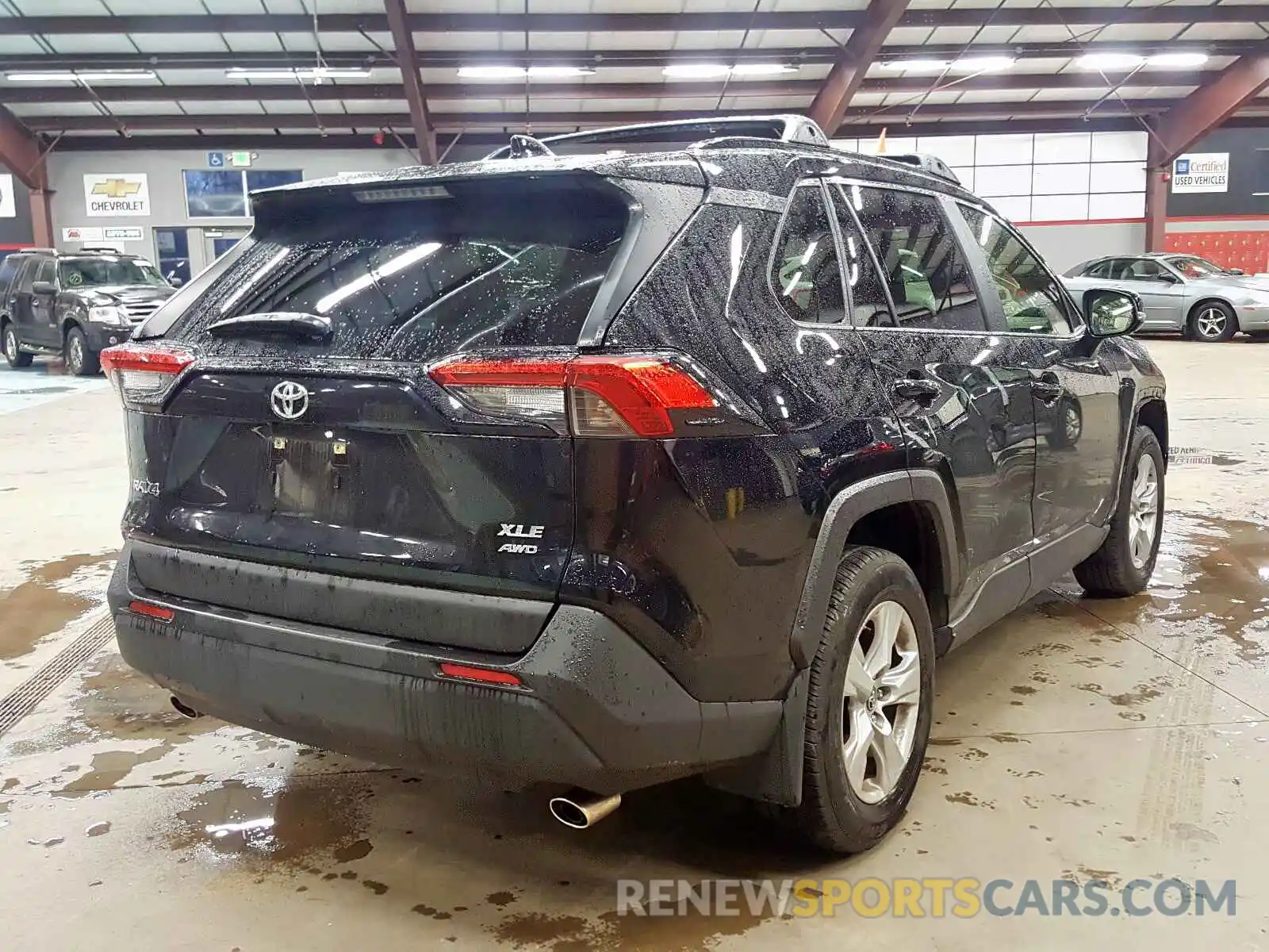 4 Photograph of a damaged car JTMP1RFV6KD013446 TOYOTA RAV4 2019