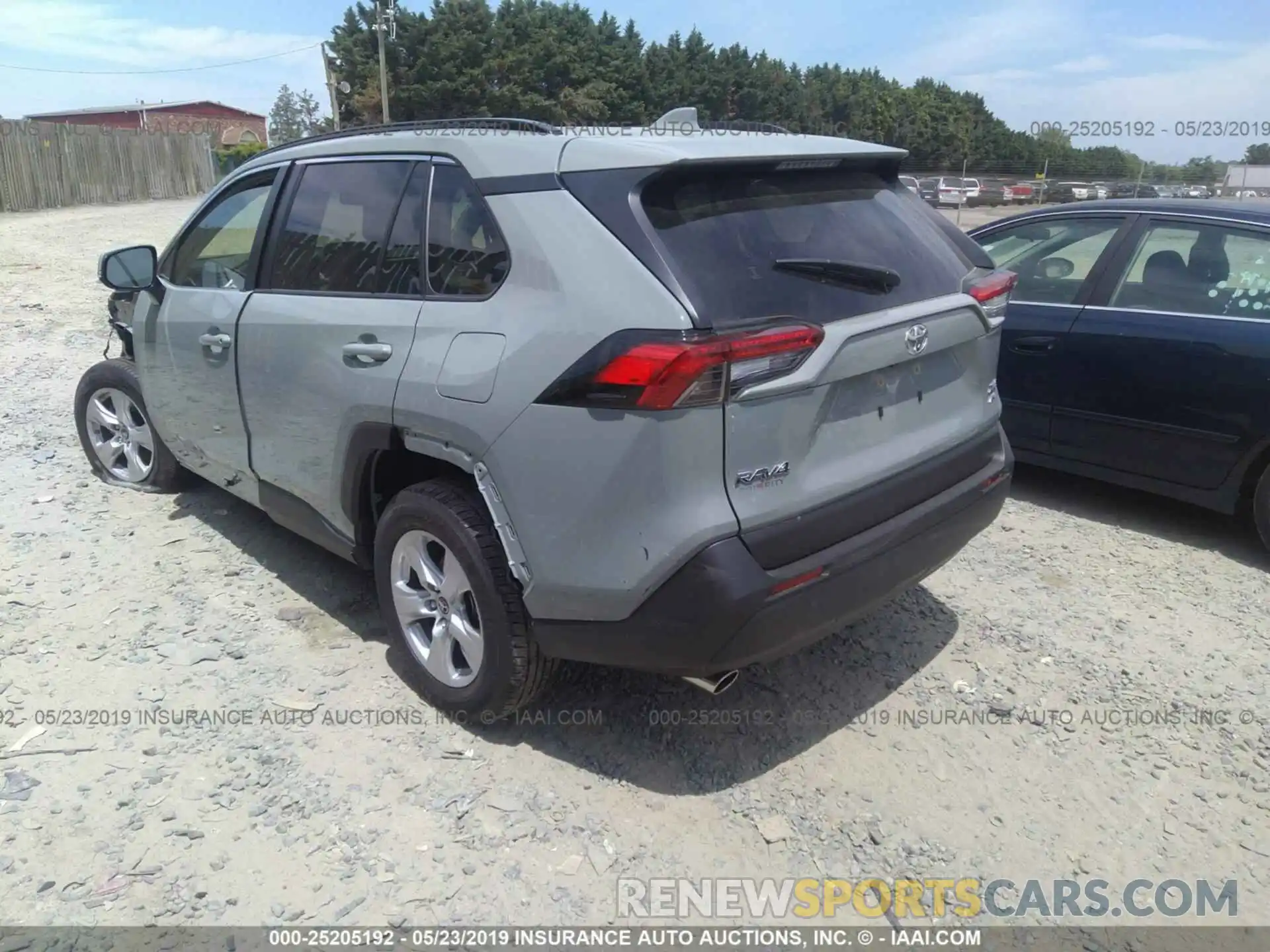 3 Photograph of a damaged car JTMP1RFV6KD020347 TOYOTA RAV4 2019