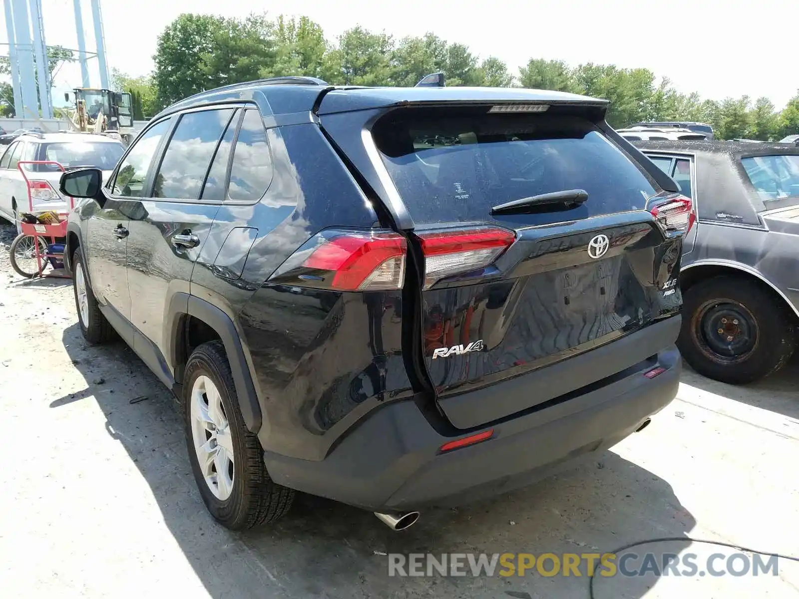 3 Photograph of a damaged car JTMP1RFV6KD021773 TOYOTA RAV4 2019