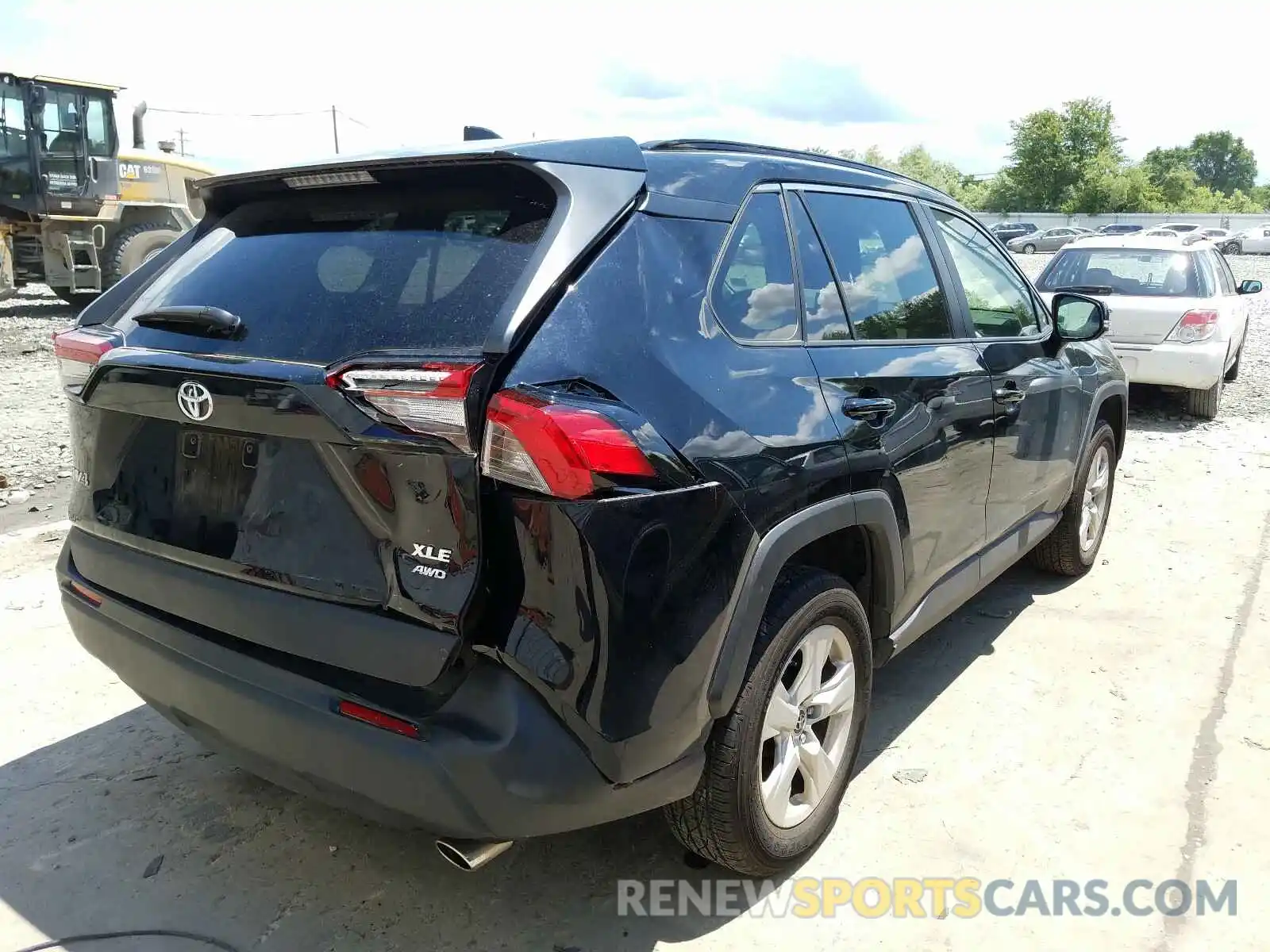 4 Photograph of a damaged car JTMP1RFV6KD021773 TOYOTA RAV4 2019