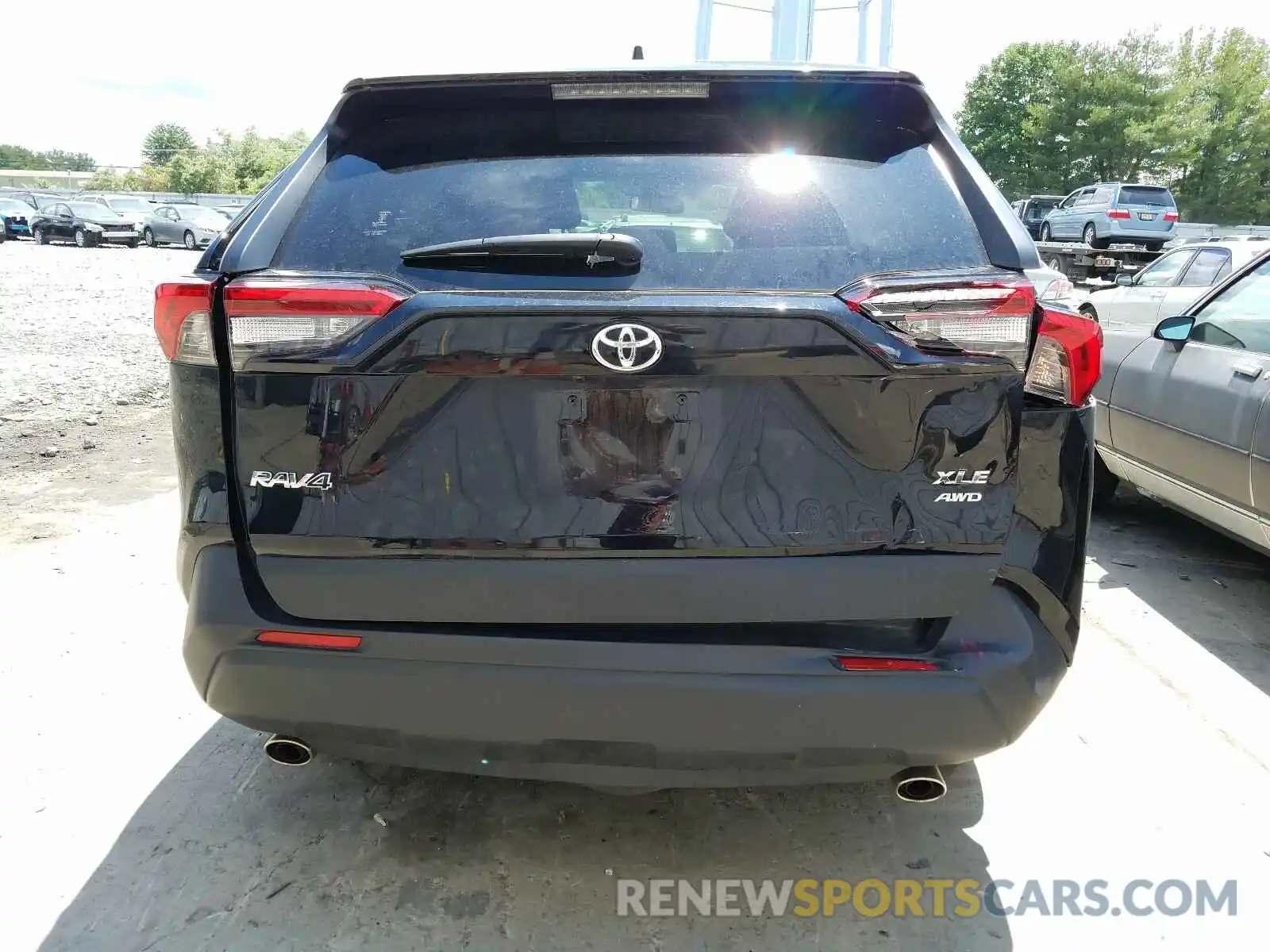 9 Photograph of a damaged car JTMP1RFV6KD021773 TOYOTA RAV4 2019