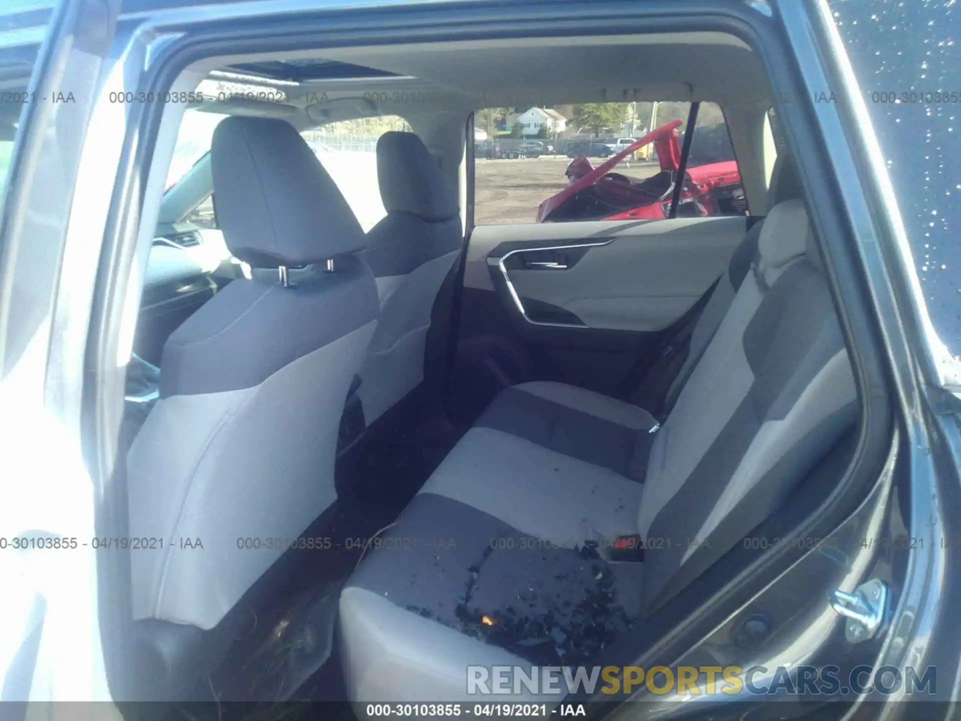 8 Photograph of a damaged car JTMP1RFV6KD022020 TOYOTA RAV4 2019