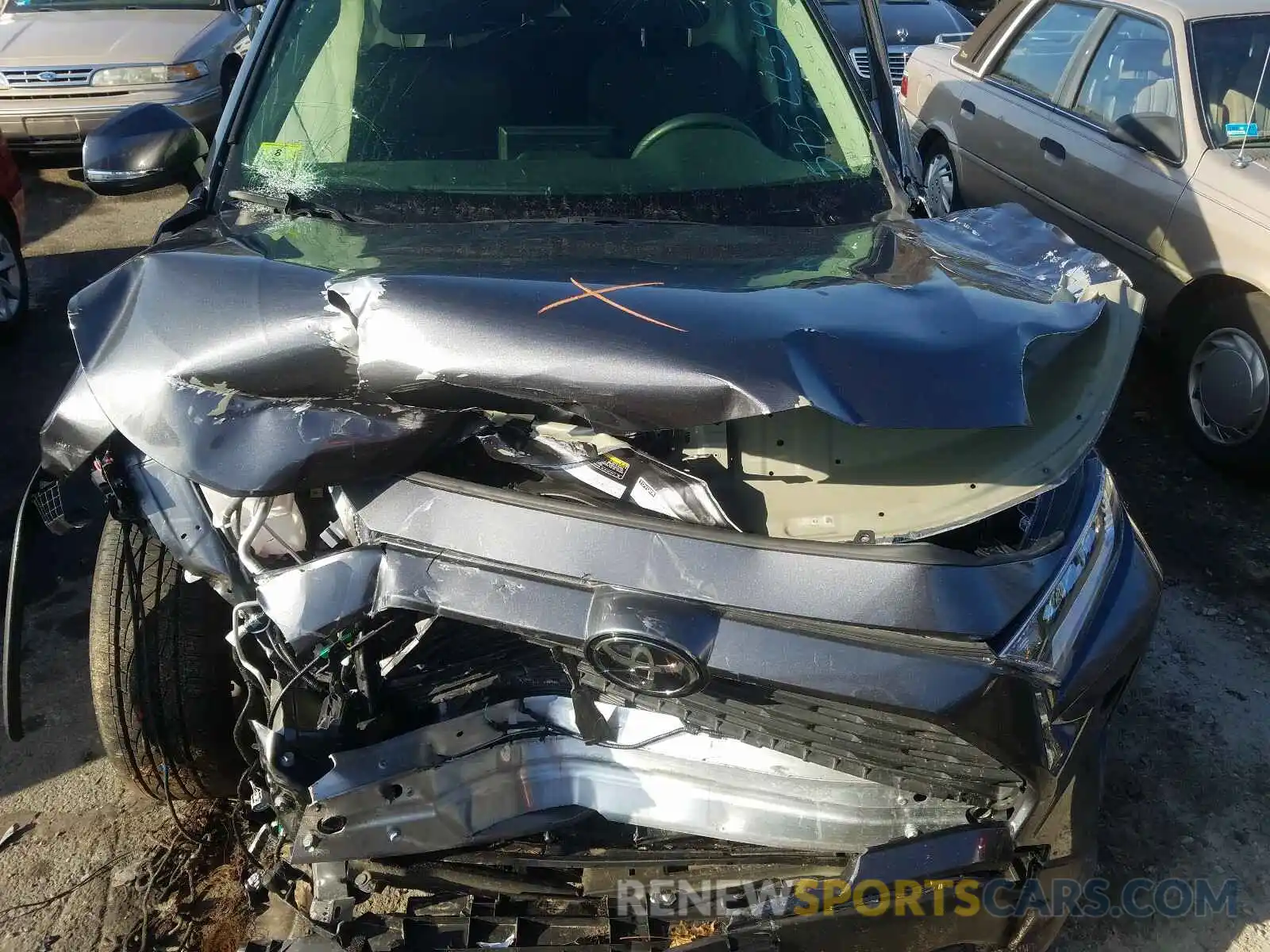 7 Photograph of a damaged car JTMP1RFV6KD032045 TOYOTA RAV4 2019