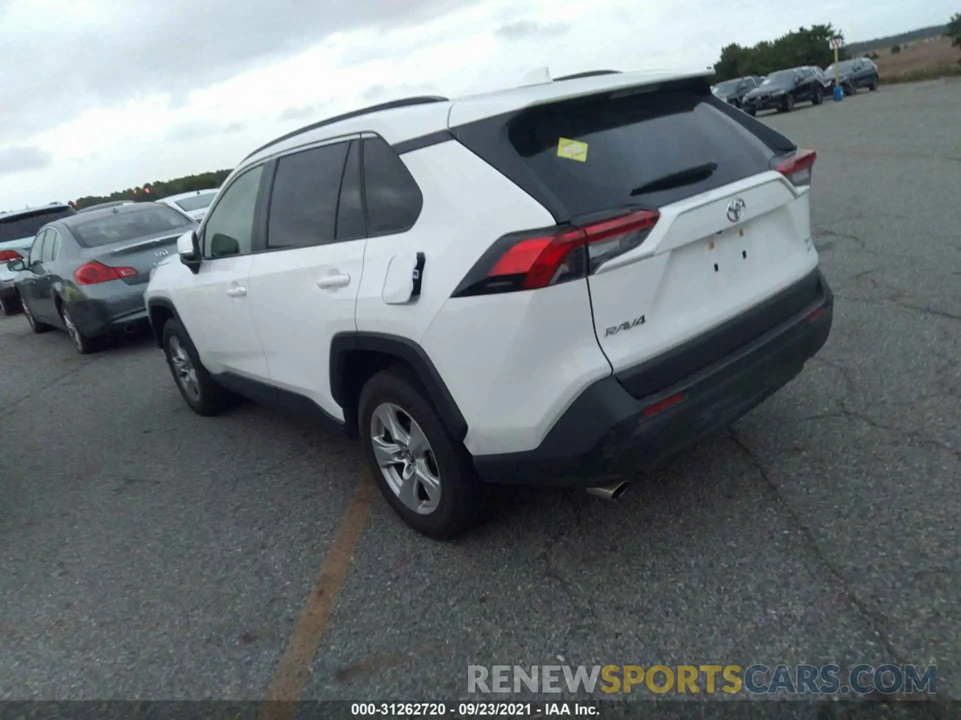 3 Photograph of a damaged car JTMP1RFV6KD036354 TOYOTA RAV4 2019