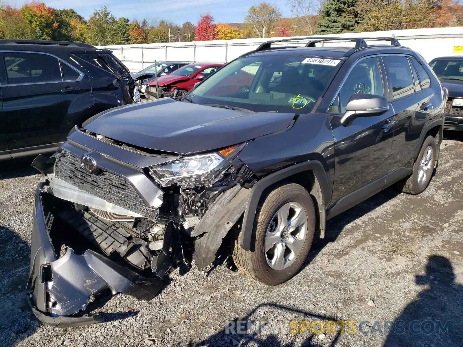 2 Photograph of a damaged car JTMP1RFV6KD038864 TOYOTA RAV4 2019