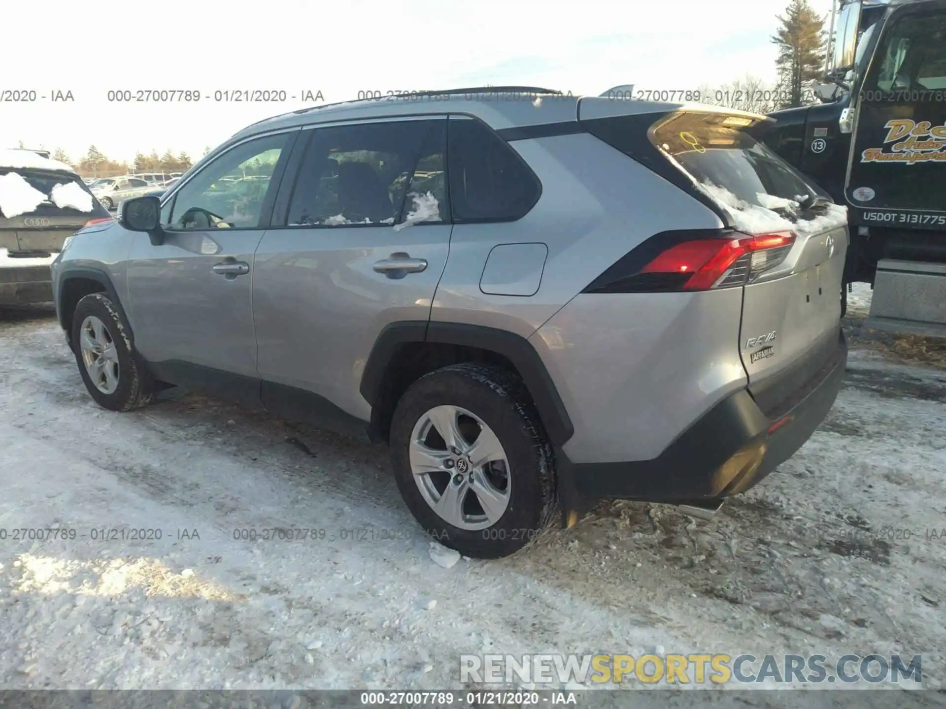 3 Фотография поврежденного автомобиля JTMP1RFV6KD046835 TOYOTA RAV4 2019