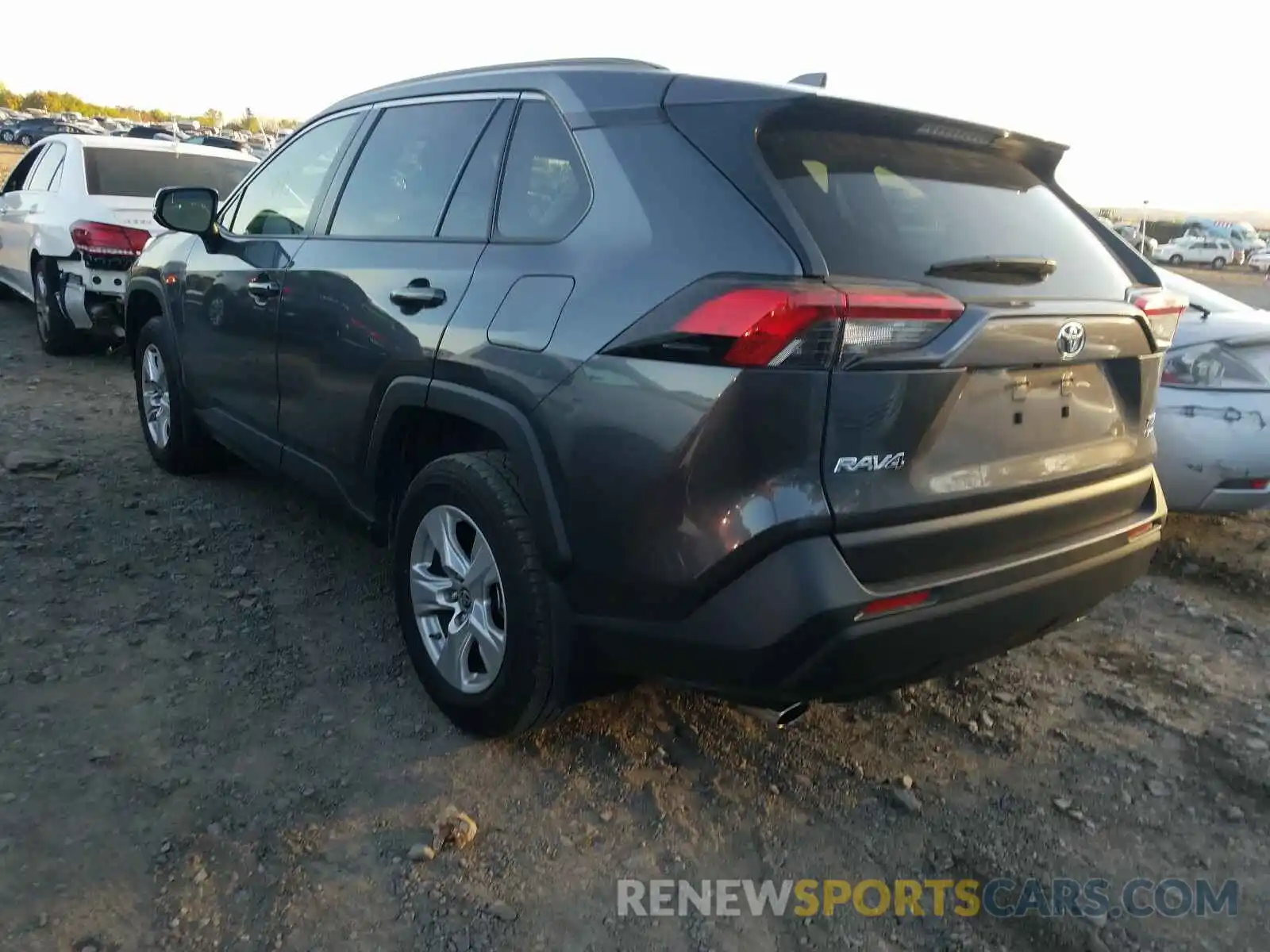 3 Photograph of a damaged car JTMP1RFV6KD047645 TOYOTA RAV4 2019