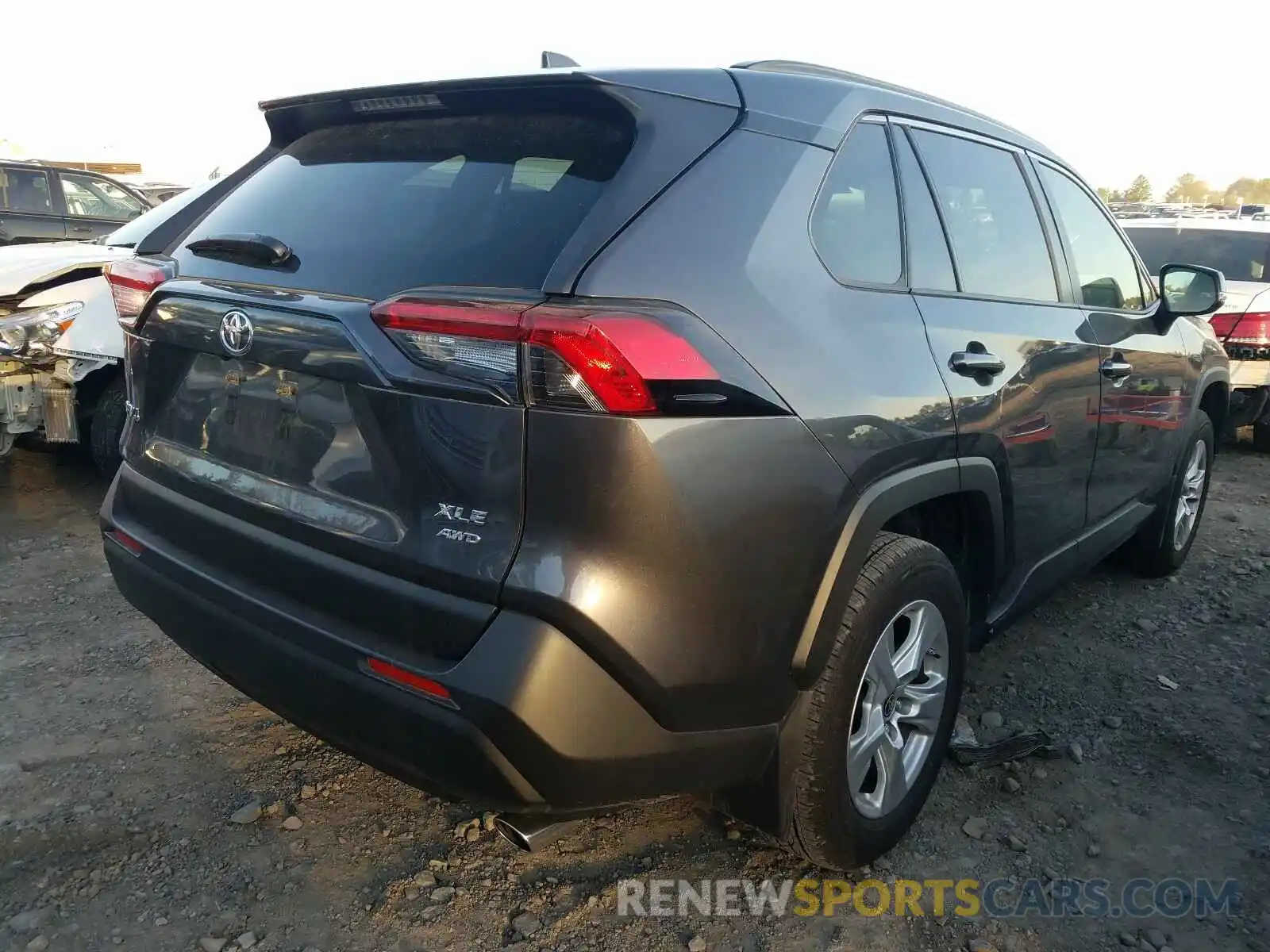 4 Photograph of a damaged car JTMP1RFV6KD047645 TOYOTA RAV4 2019