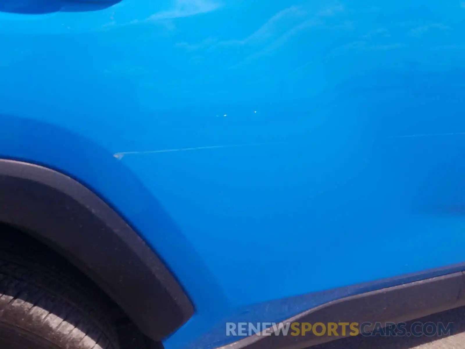 9 Photograph of a damaged car JTMP1RFV6KD502932 TOYOTA RAV4 2019