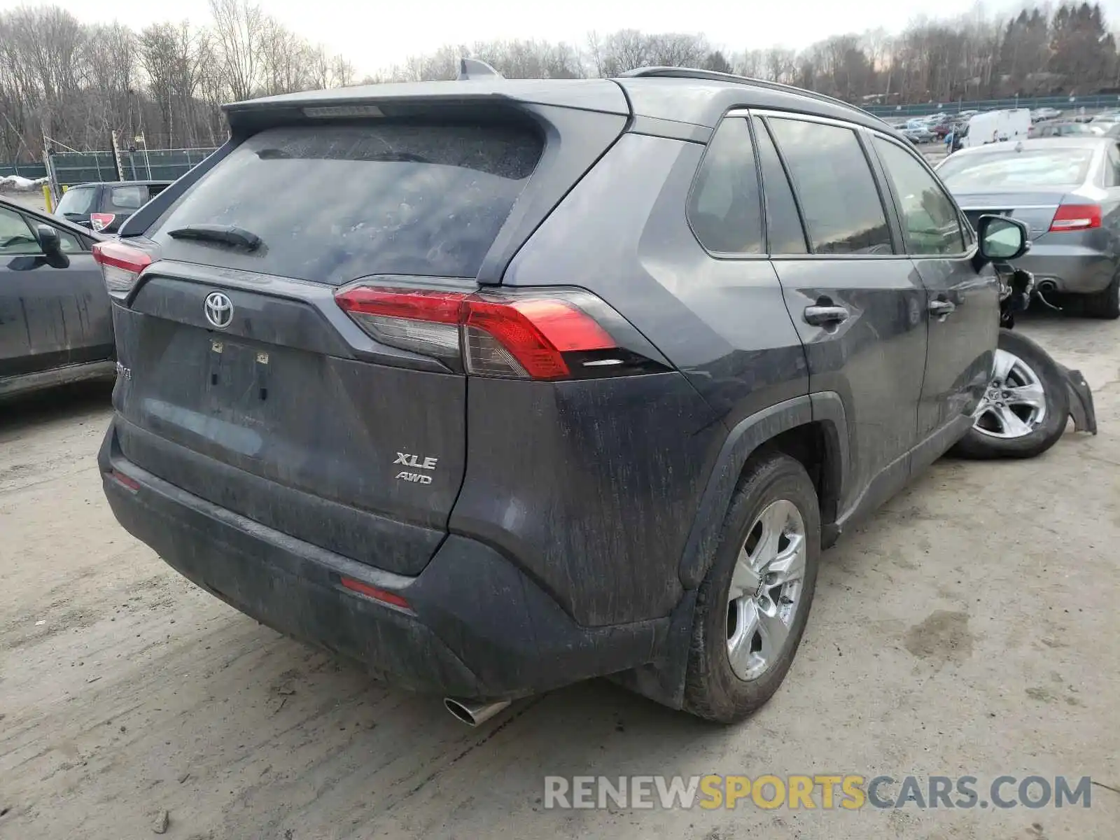 4 Photograph of a damaged car JTMP1RFV6KD514689 TOYOTA RAV4 2019