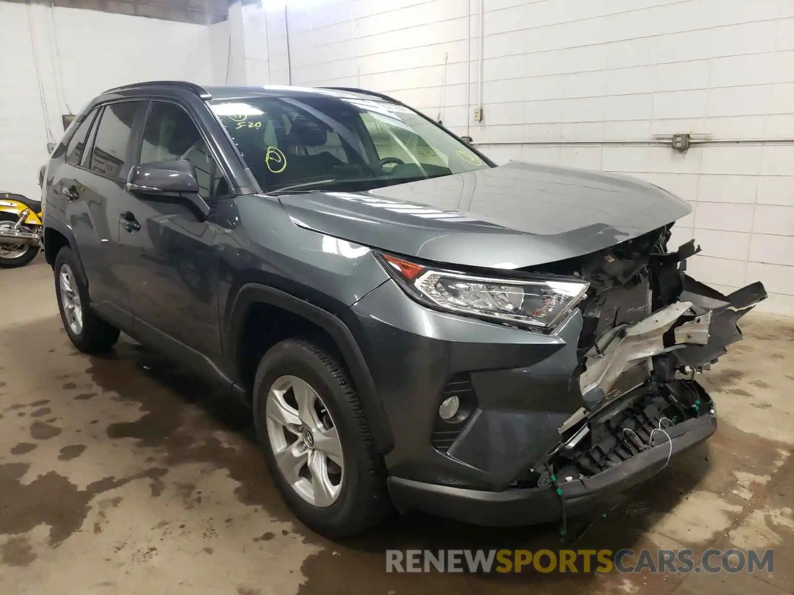 1 Photograph of a damaged car JTMP1RFV6KD515194 TOYOTA RAV4 2019