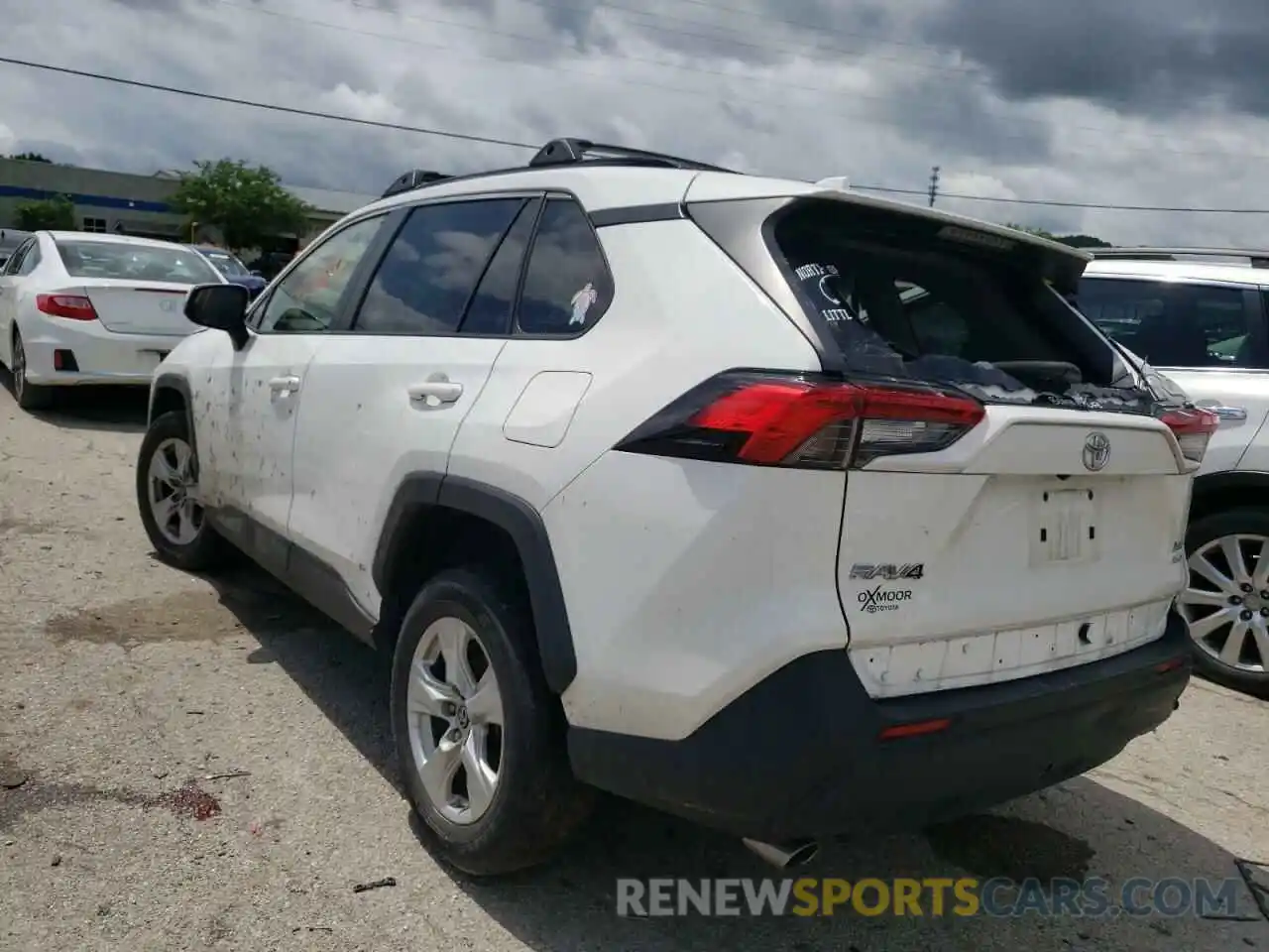 3 Photograph of a damaged car JTMP1RFV6KJ001315 TOYOTA RAV4 2019