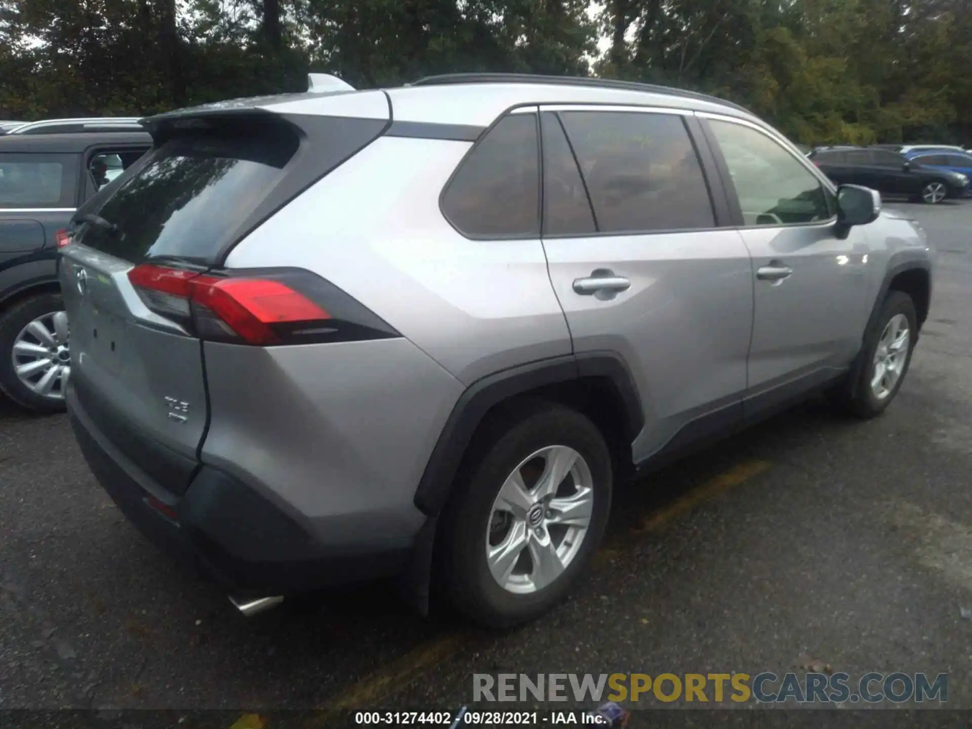 4 Photograph of a damaged car JTMP1RFV6KJ002139 TOYOTA RAV4 2019