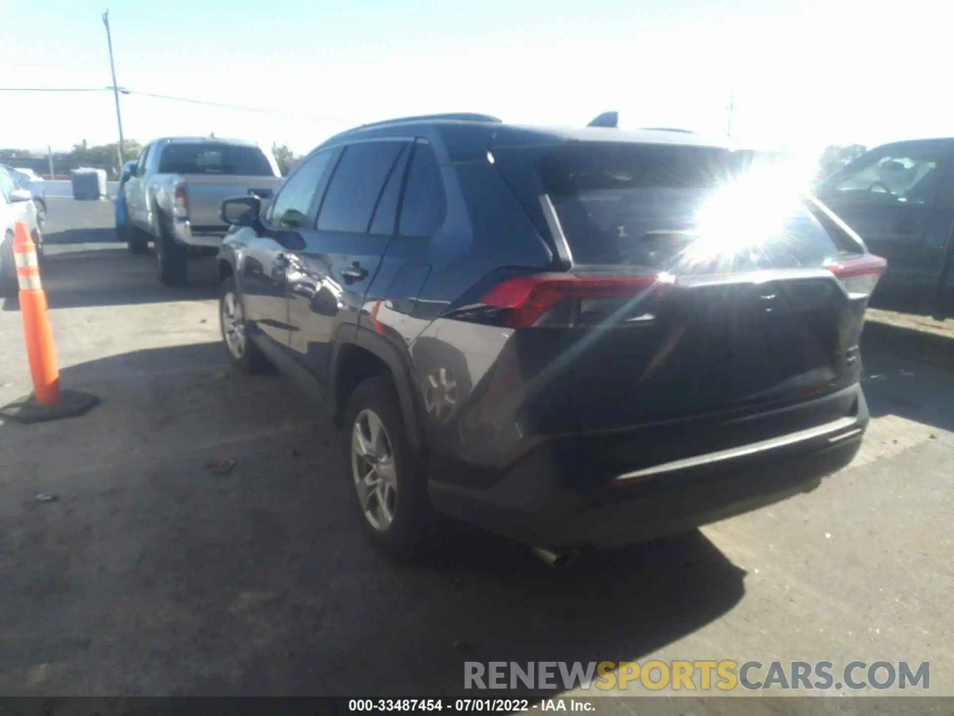 3 Photograph of a damaged car JTMP1RFV6KJ010242 TOYOTA RAV4 2019