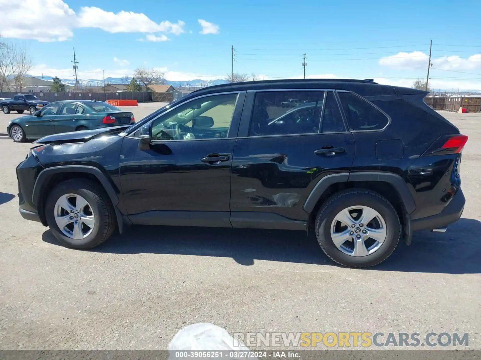 14 Photograph of a damaged car JTMP1RFV7KD002388 TOYOTA RAV4 2019