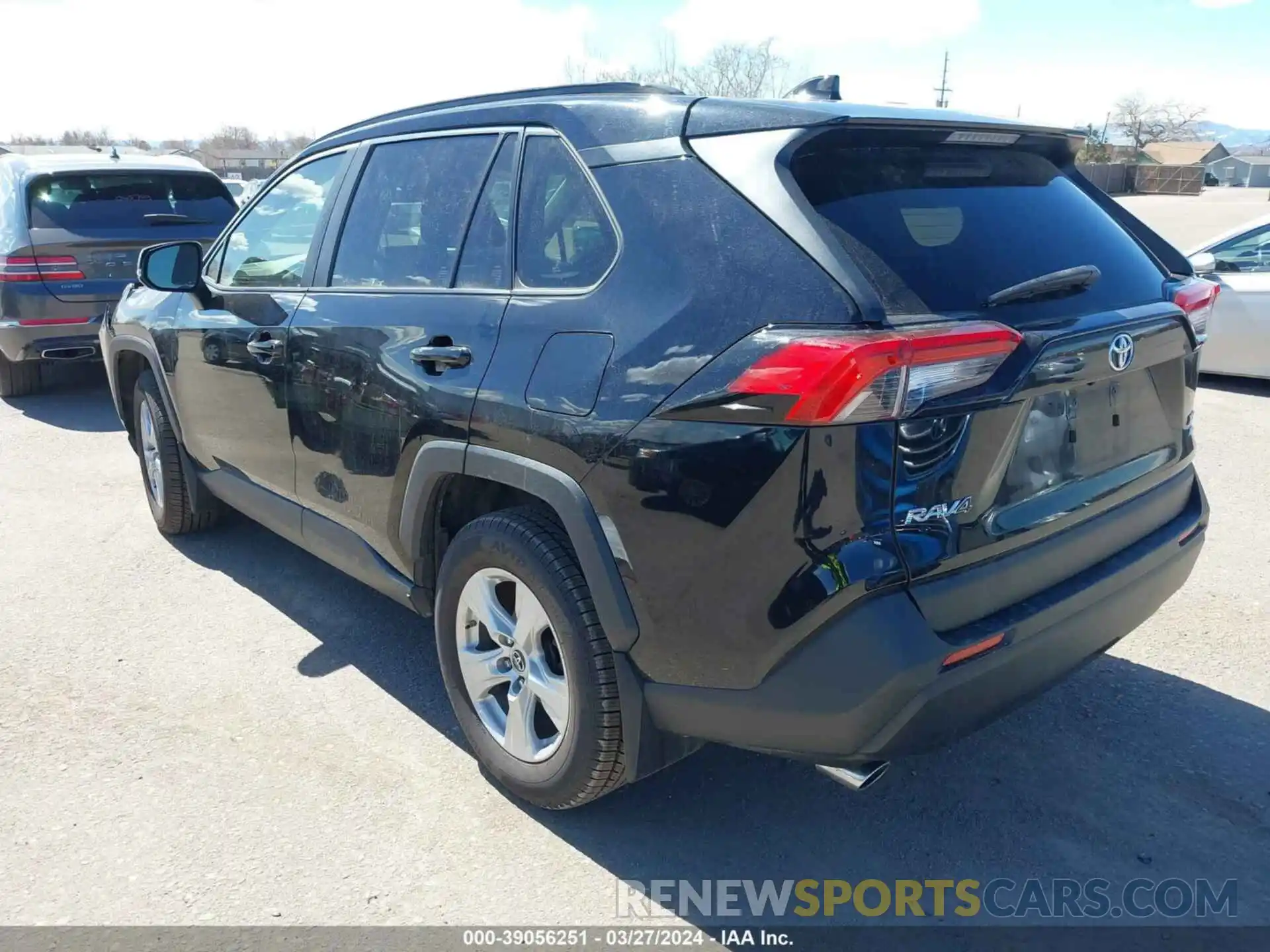 3 Photograph of a damaged car JTMP1RFV7KD002388 TOYOTA RAV4 2019