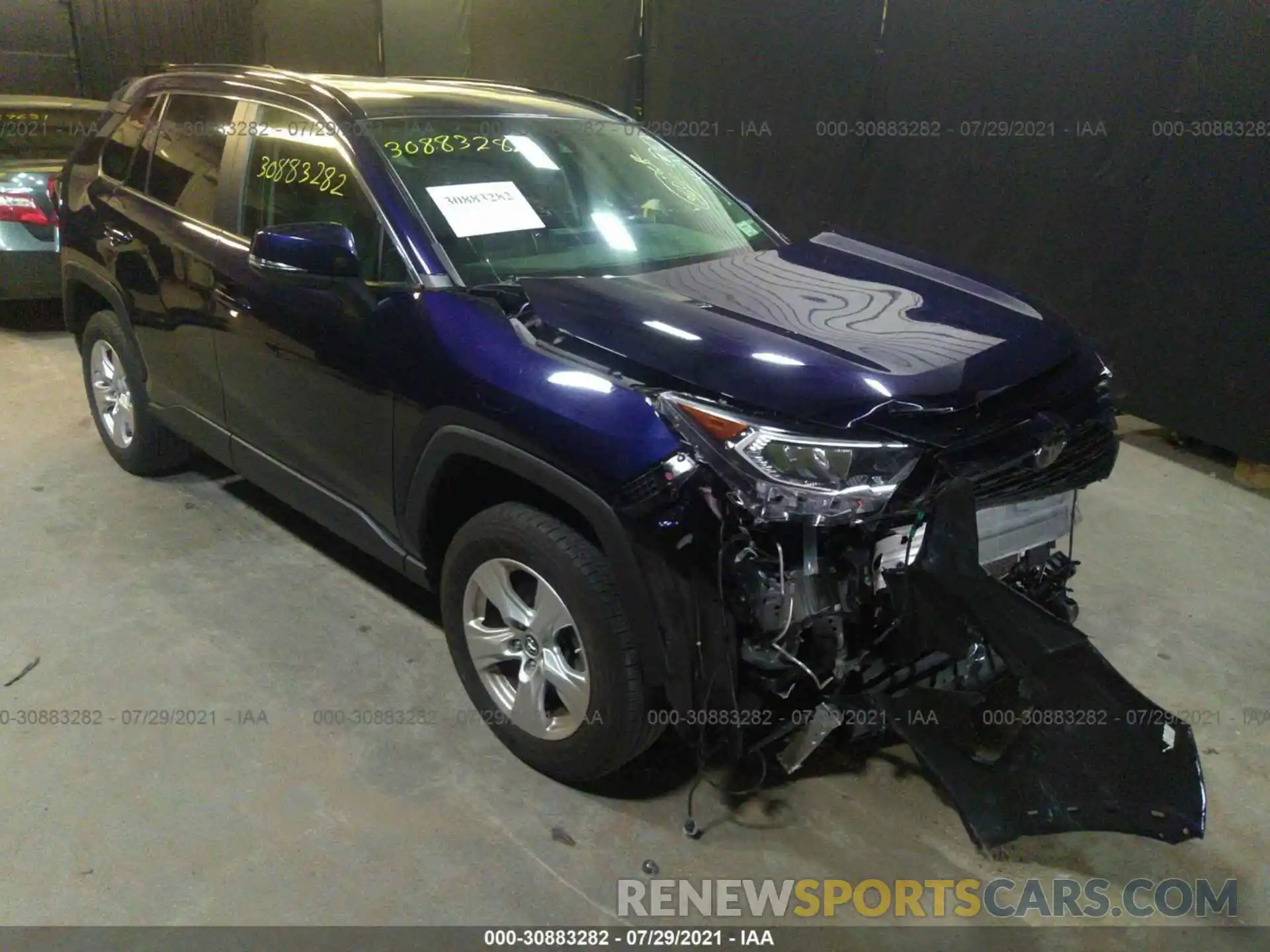 1 Фотография поврежденного автомобиля JTMP1RFV7KD004691 TOYOTA RAV4 2019