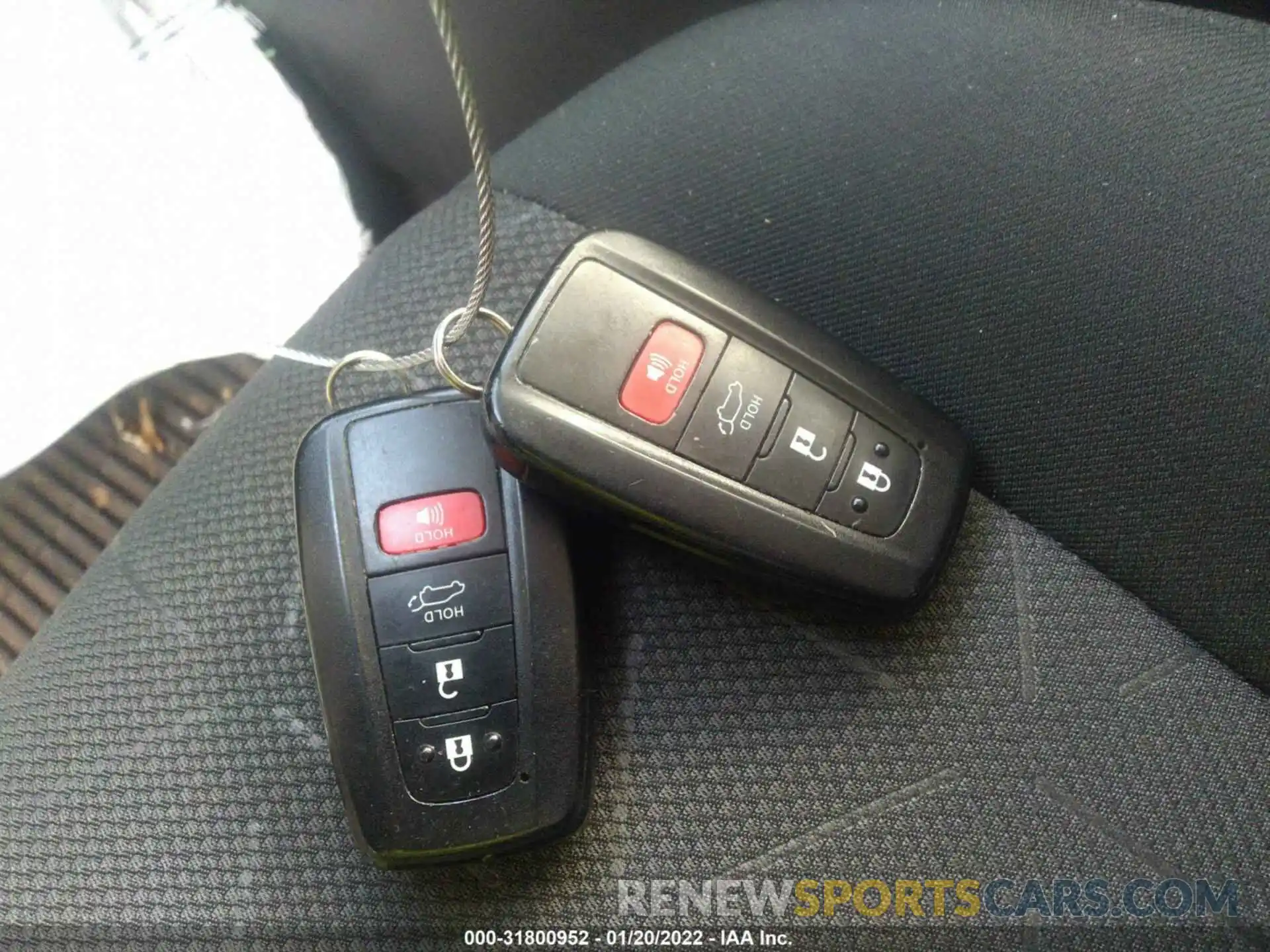 11 Фотография поврежденного автомобиля JTMP1RFV7KD007607 TOYOTA RAV4 2019