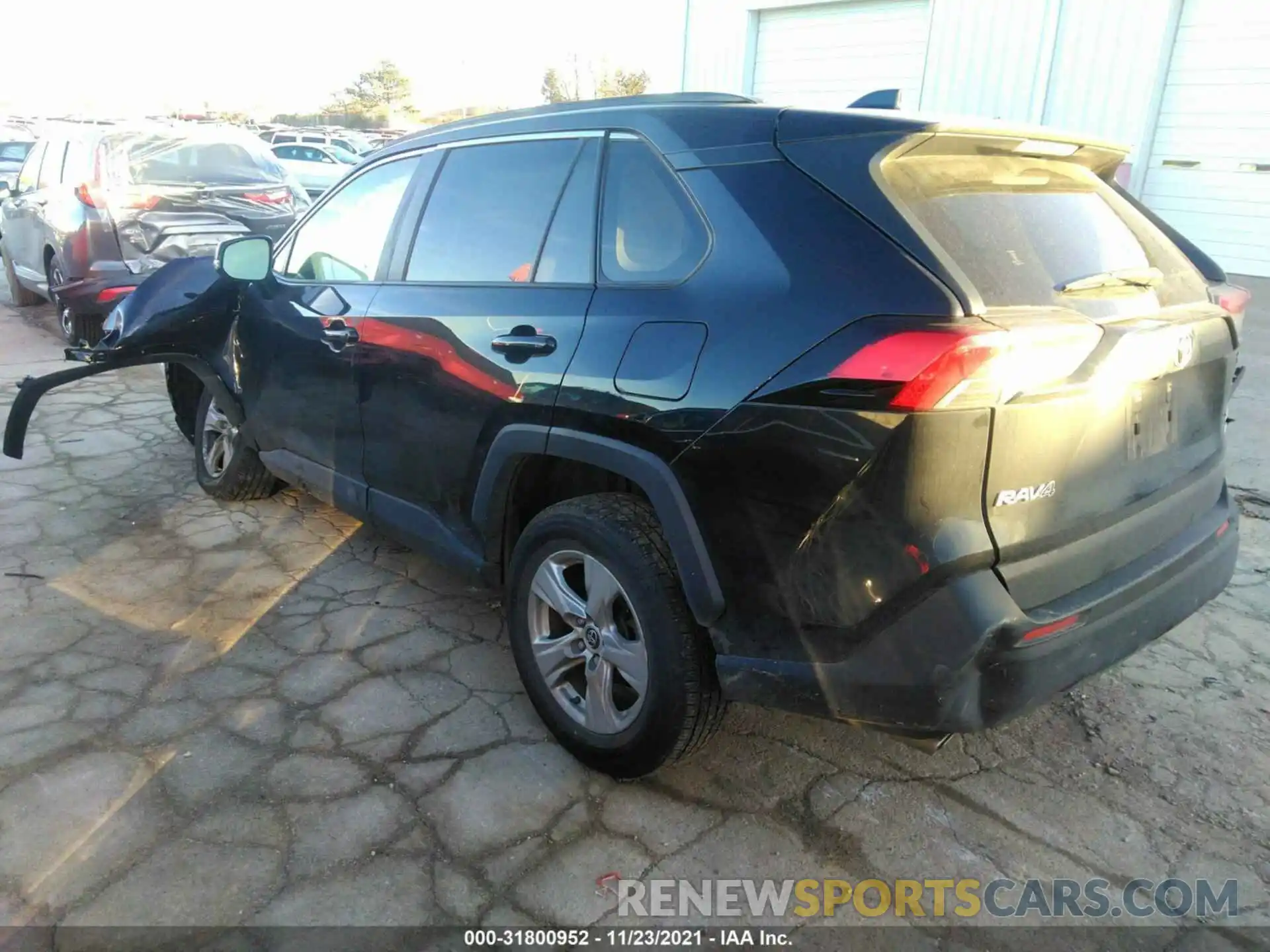 3 Фотография поврежденного автомобиля JTMP1RFV7KD007607 TOYOTA RAV4 2019