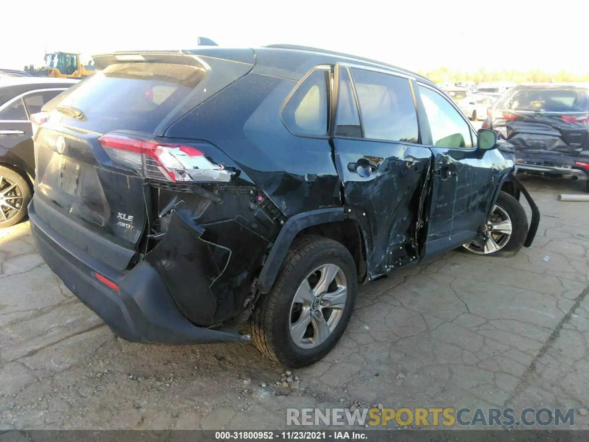 4 Фотография поврежденного автомобиля JTMP1RFV7KD007607 TOYOTA RAV4 2019